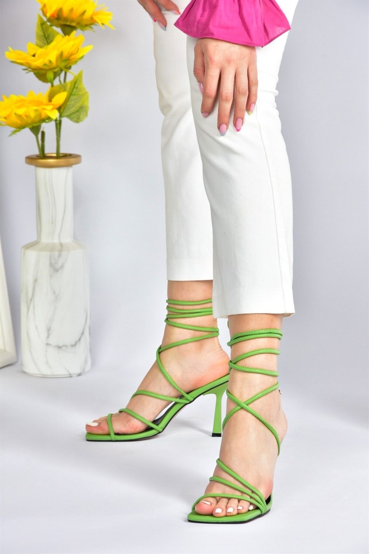 Fox Shoes Yeşil Ipli Bilekten Bağlamalı Kadın Topuklu Ayakkabı M404011209