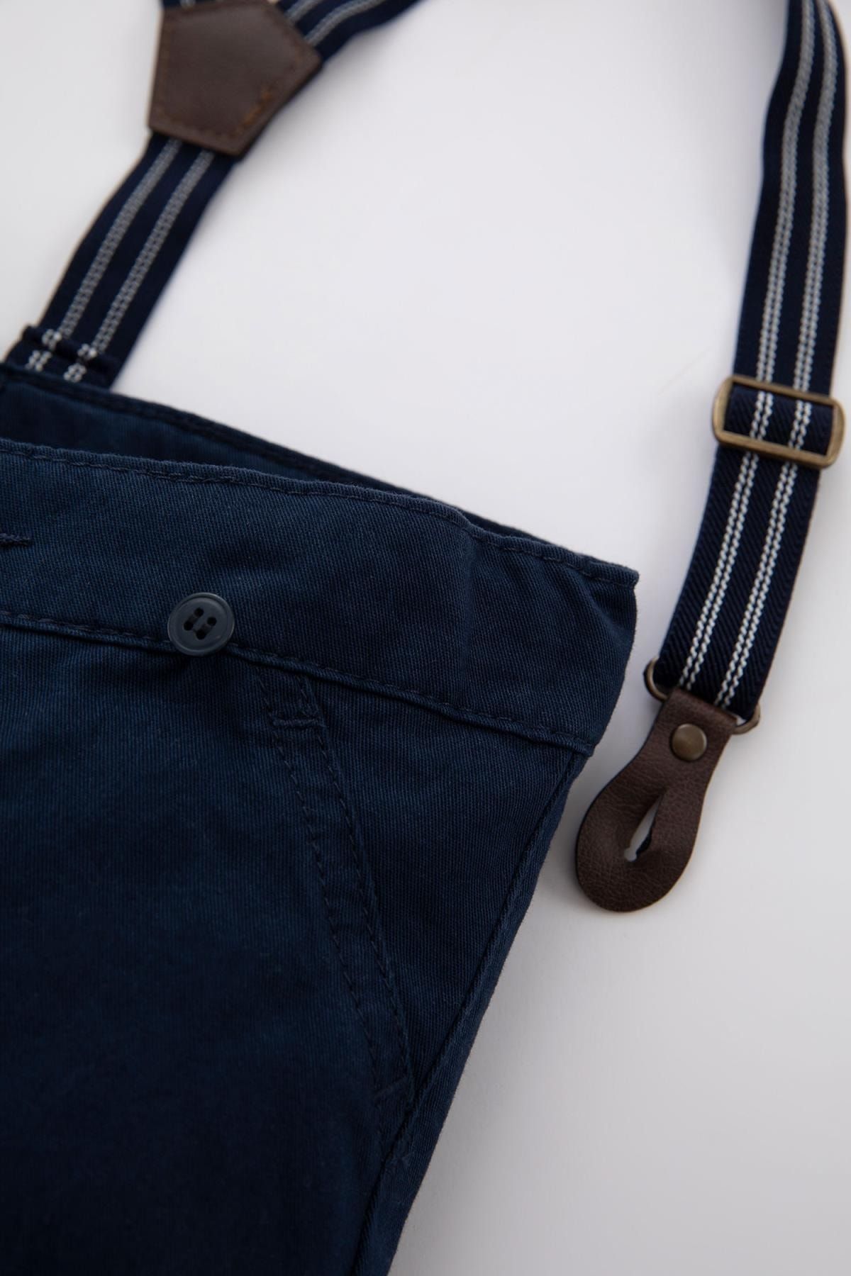 DeFacto Shorts Blau Mittlerer Bund JL6417