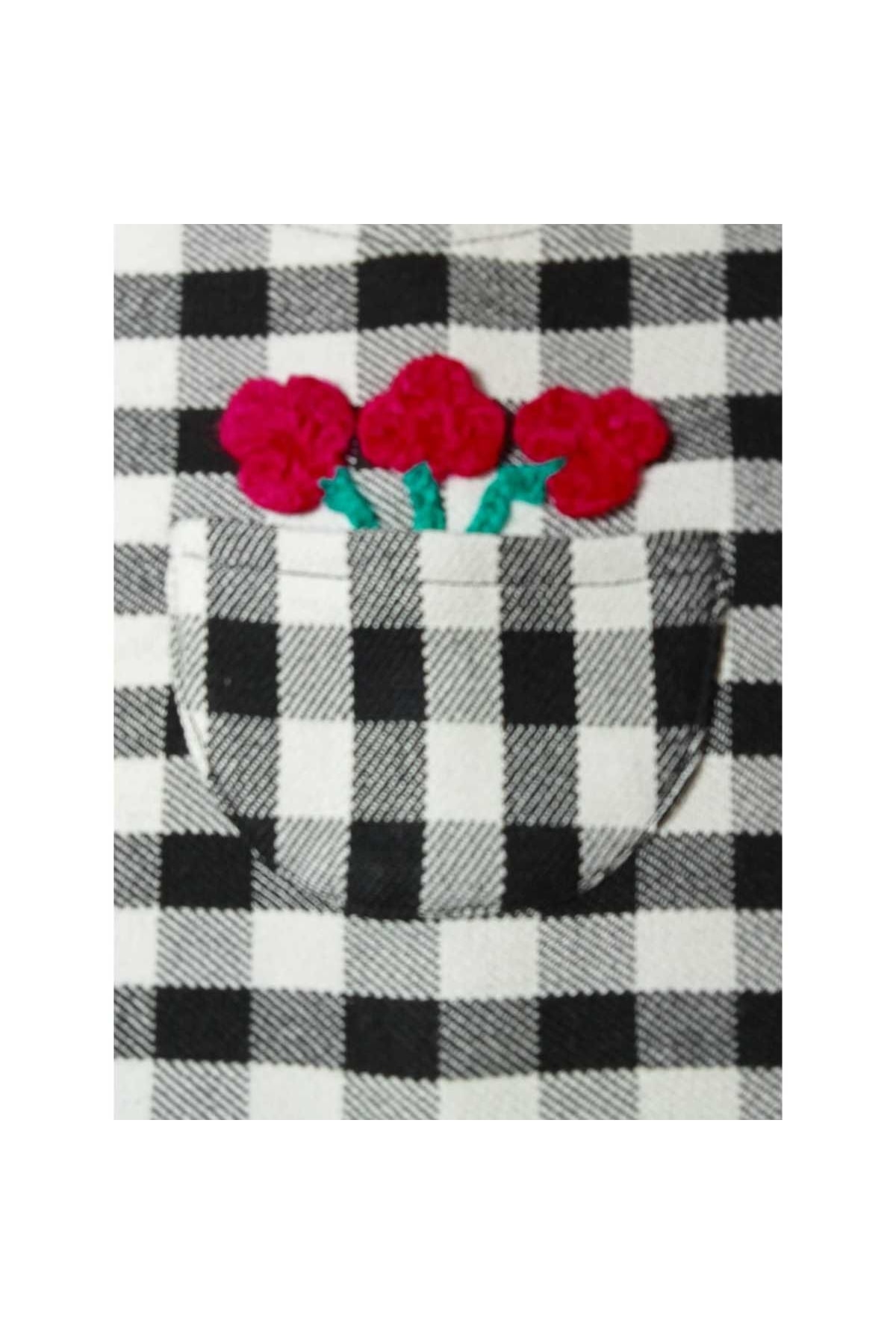 Genel Markalar Kız Çocuk Kareli El Örgü Süslemeli Salopet Jile Modelleri fotoğrafı 2 (önizleme)