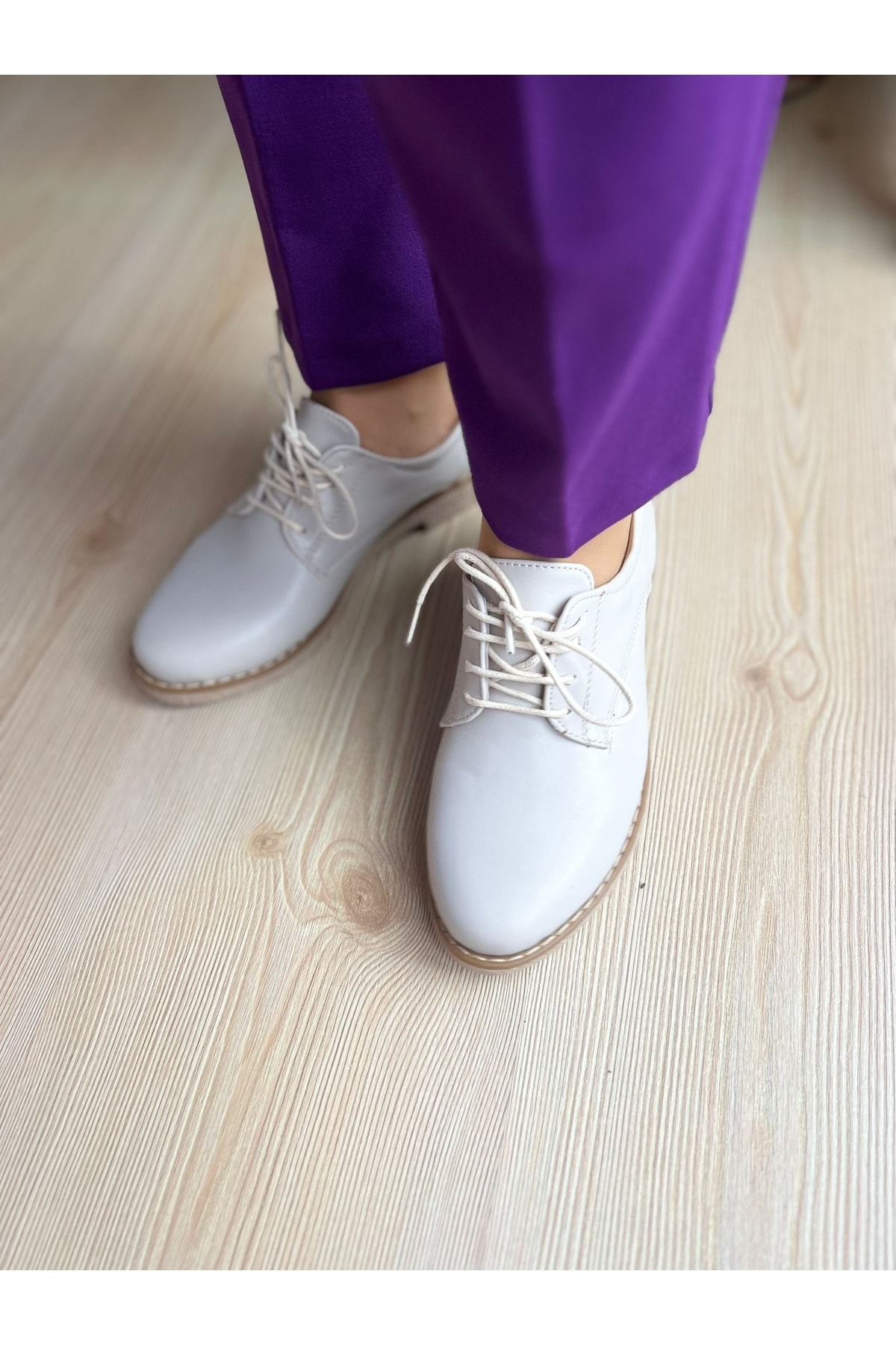 Women's Classic Lace-up Shoes