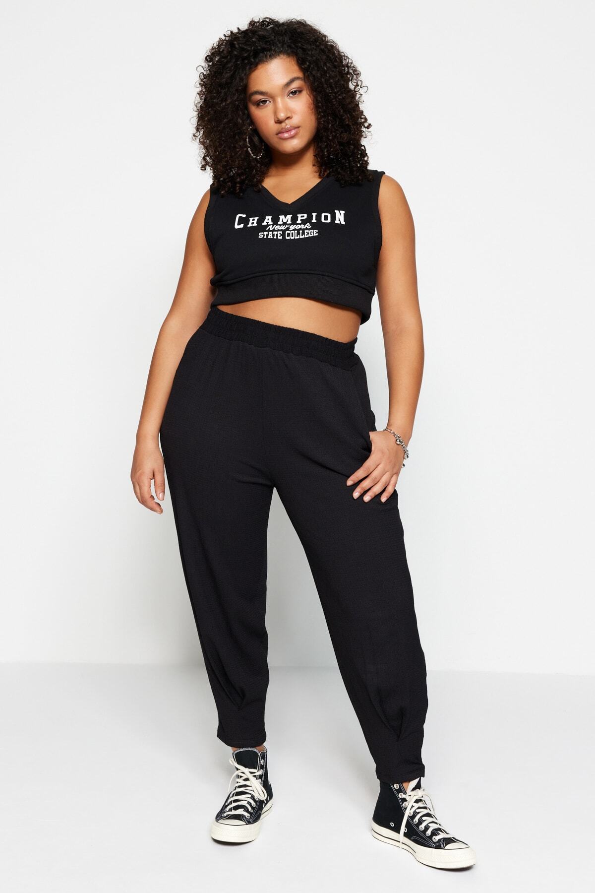 Trendyol Curve Black Carrot Fit elastický pas pletené kalhoty větší velikosti Tbbss23Ar00002