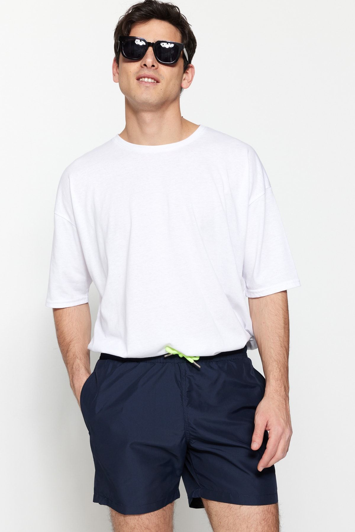 complete the look image