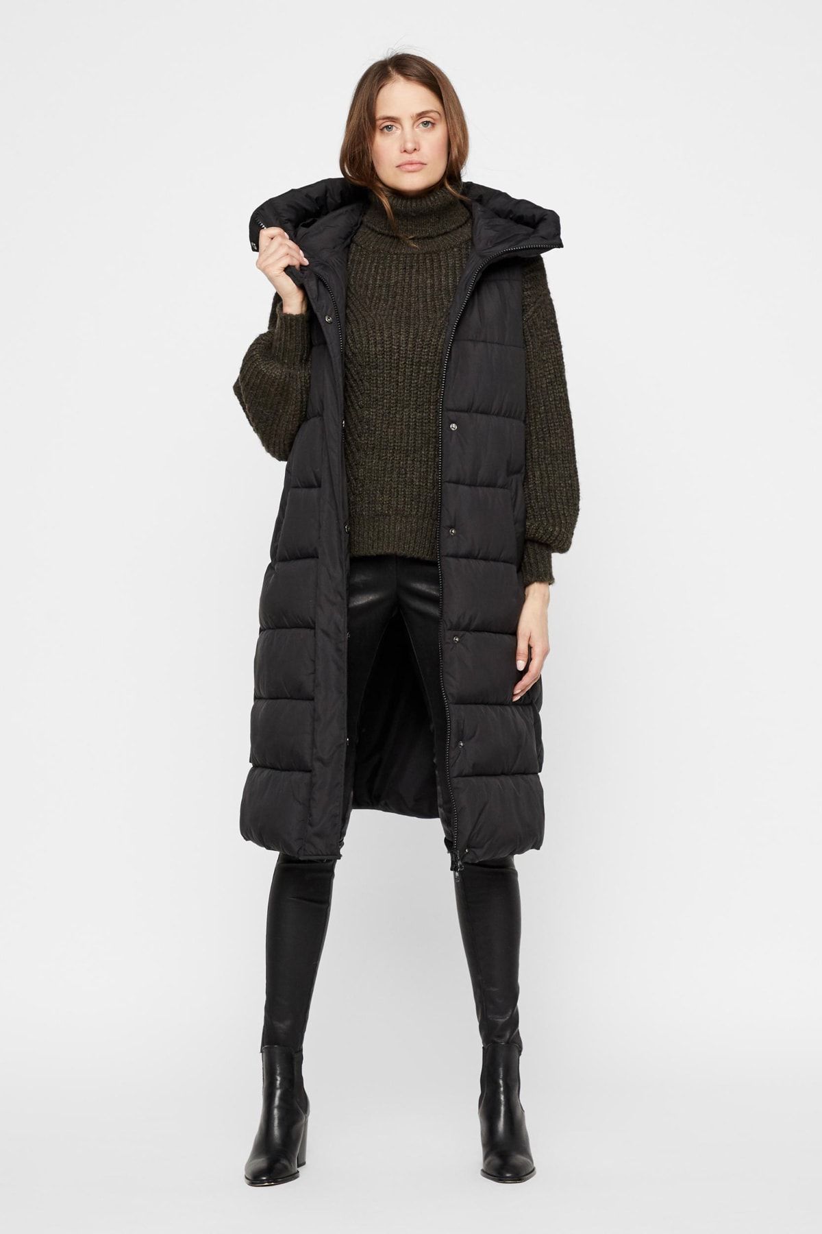 Y.A.S. Weste Schwarz Puffer Fast ausverkauft