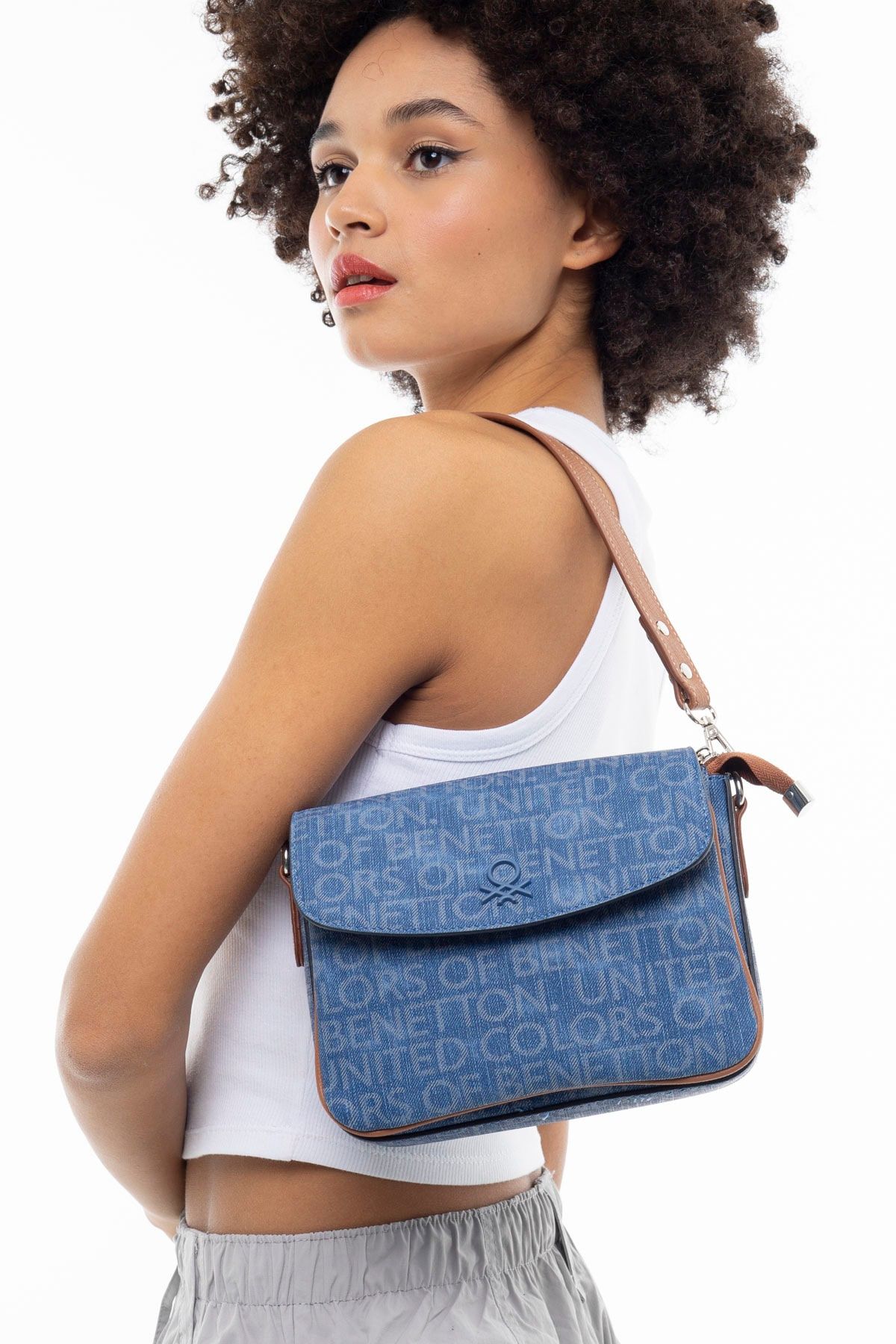 United colors of benetton shoulder bag clearance
