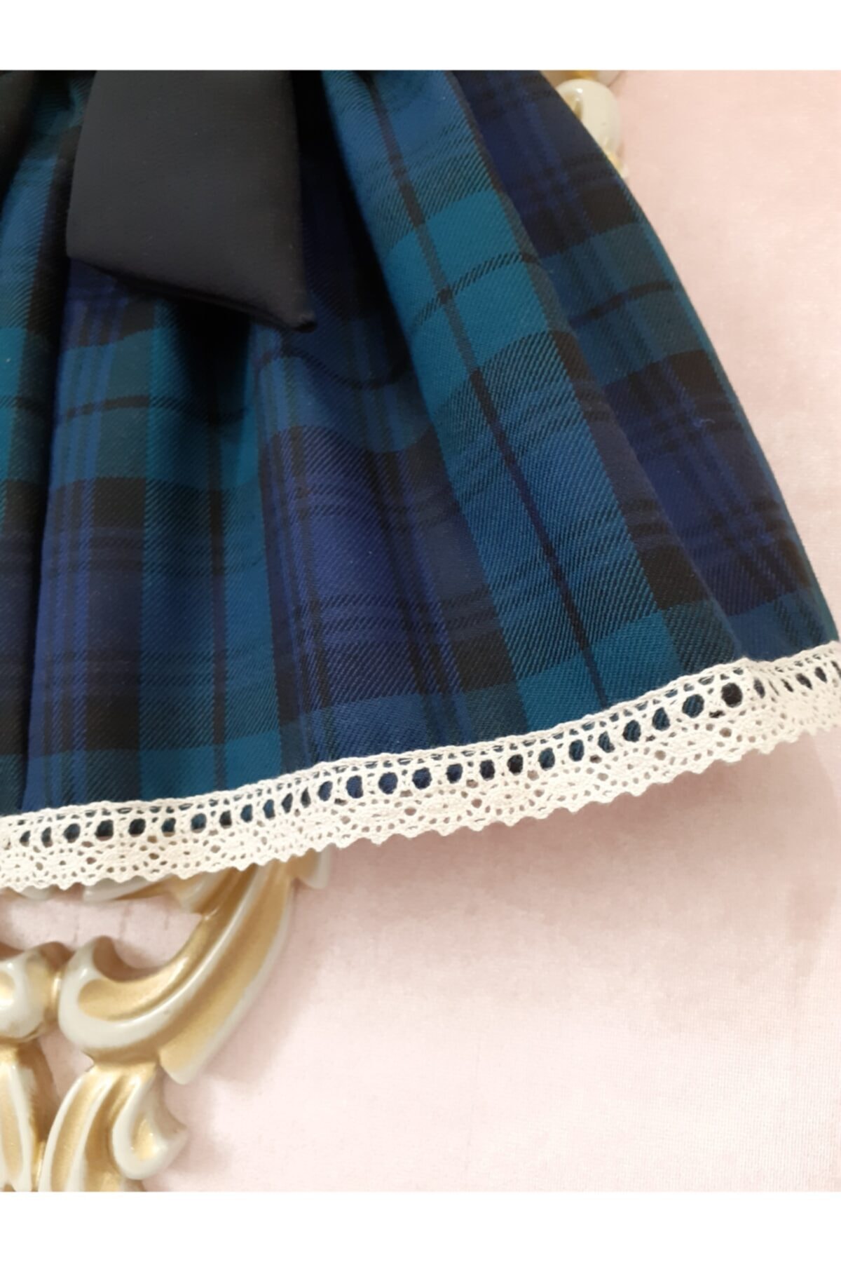 Eylülce Butik Kız Bebek Yeşil Ekoseli Etek & Şapka & Vıntage Yaka & Toka Takım fotoğrafı 4 (önizleme)