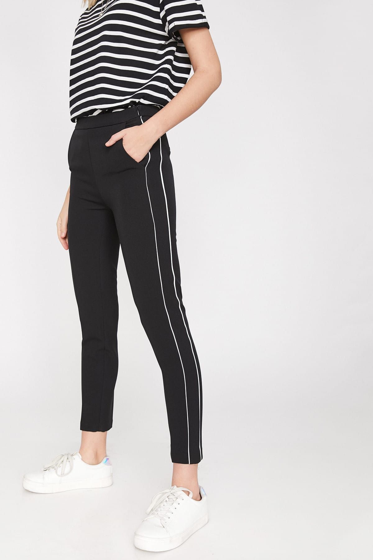 Koton-Pantaloni negri de damă 9YAK46497OW 2