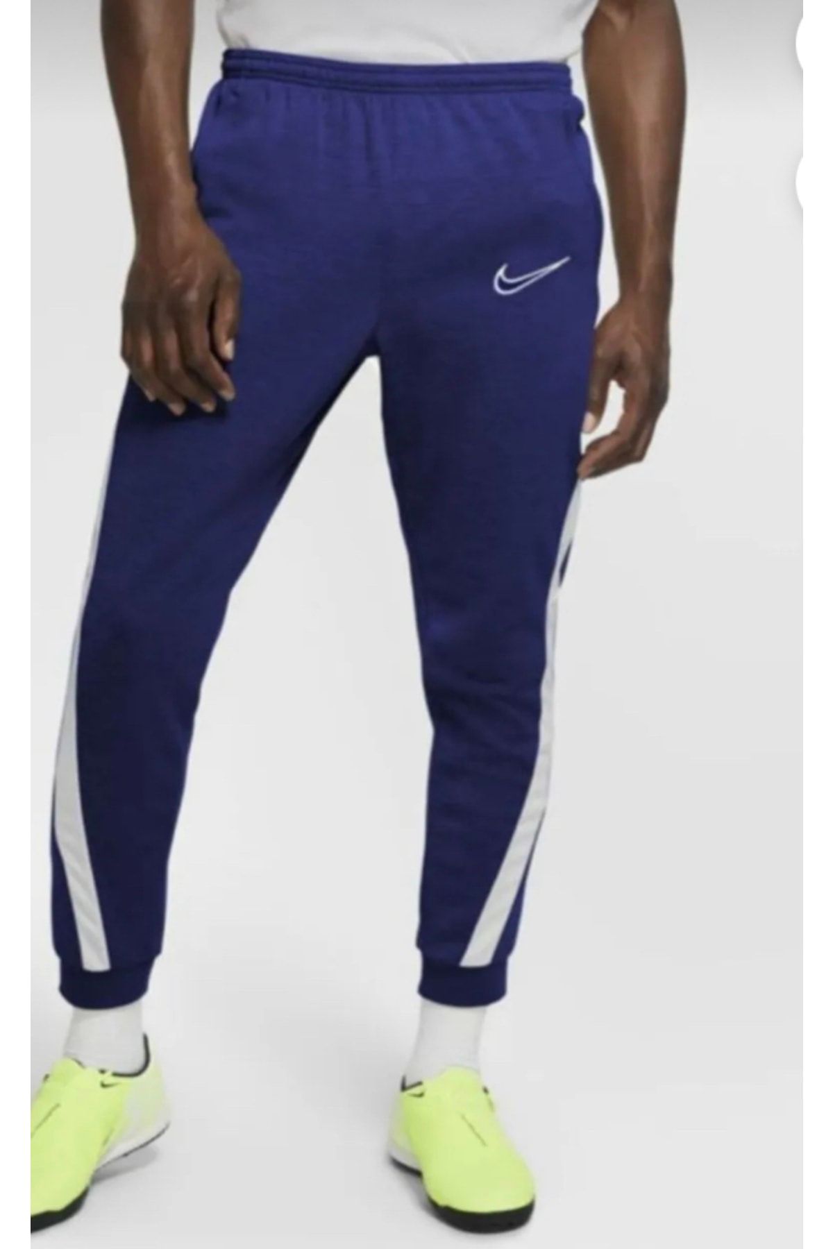 Nike shop multicolor sweatpants