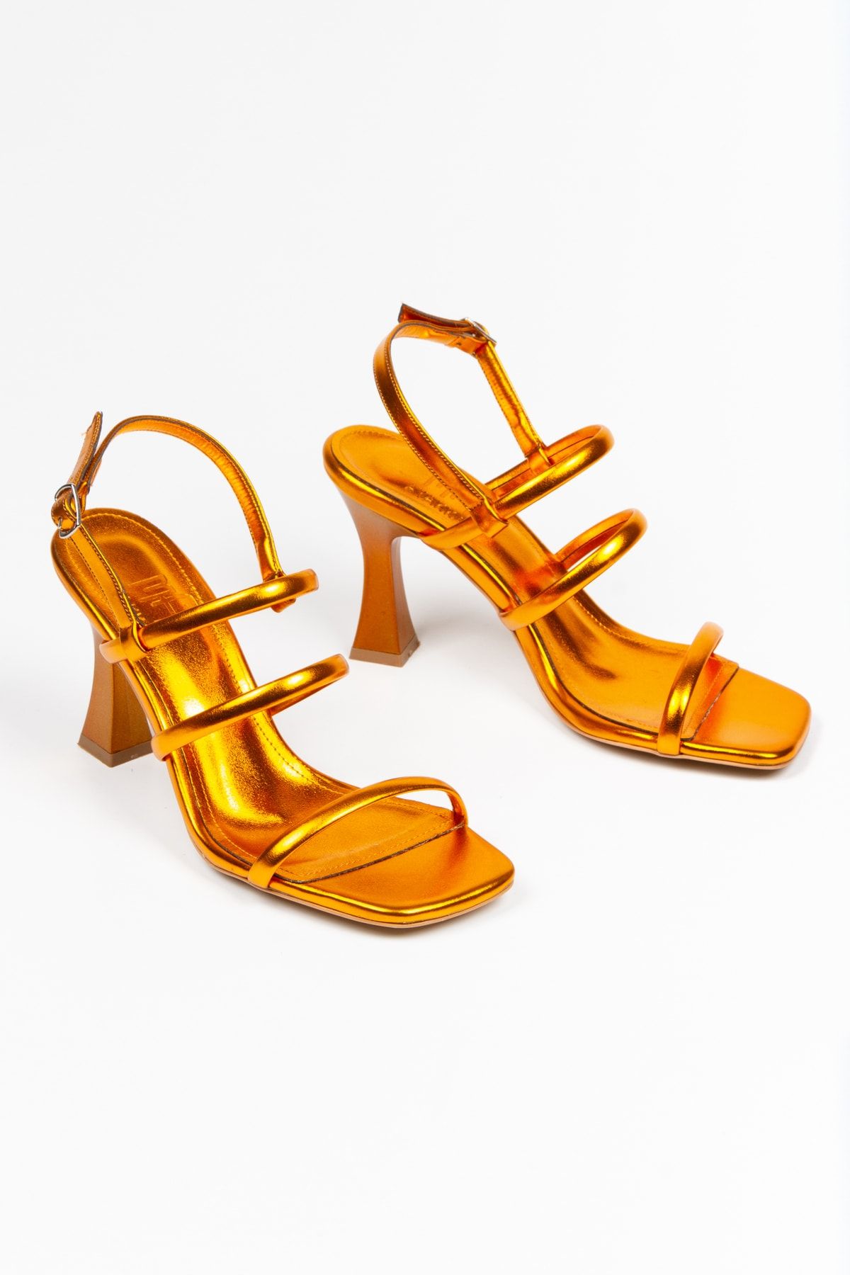 Mitto Carla Stylish and Comfortable Thin Heeled Shoes Trendyol