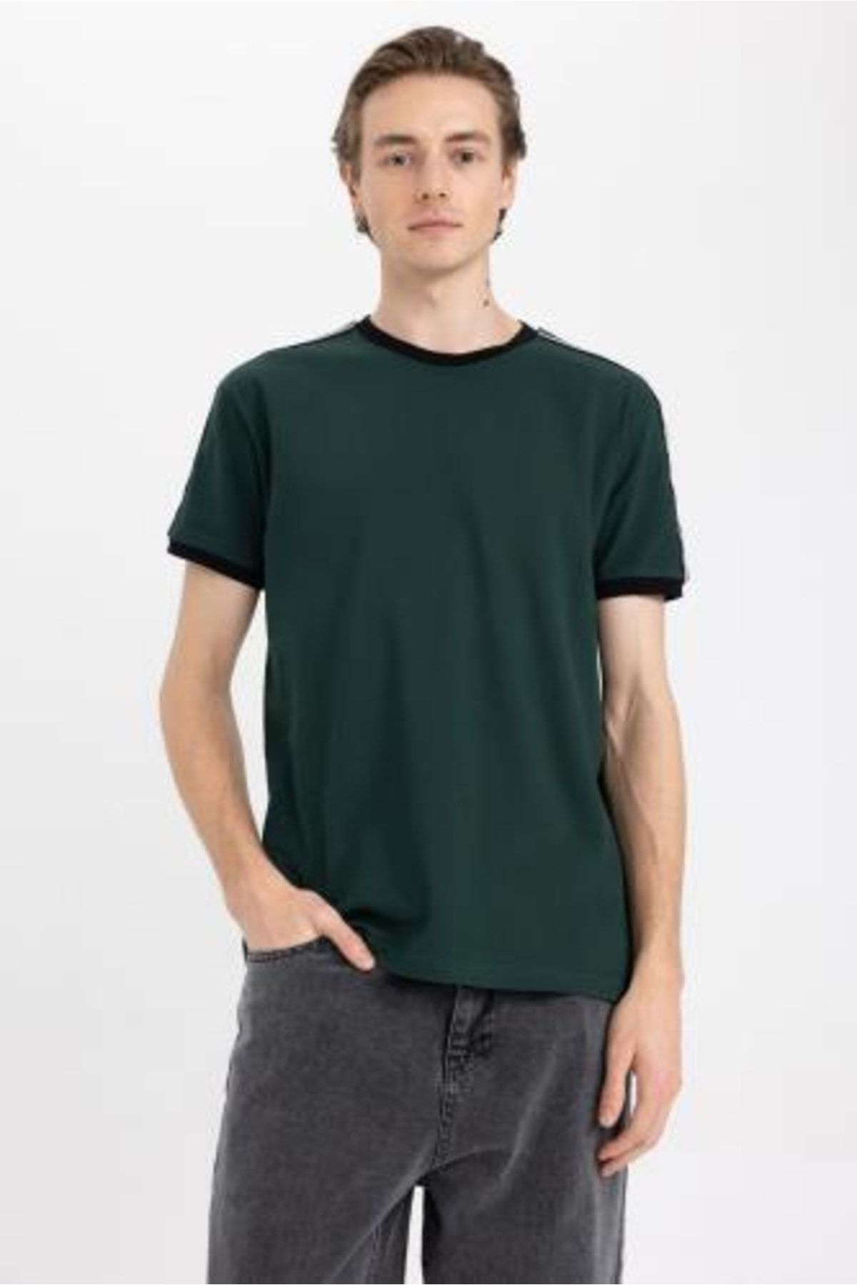 DeFacto T-Shirt Grün Regular Fit