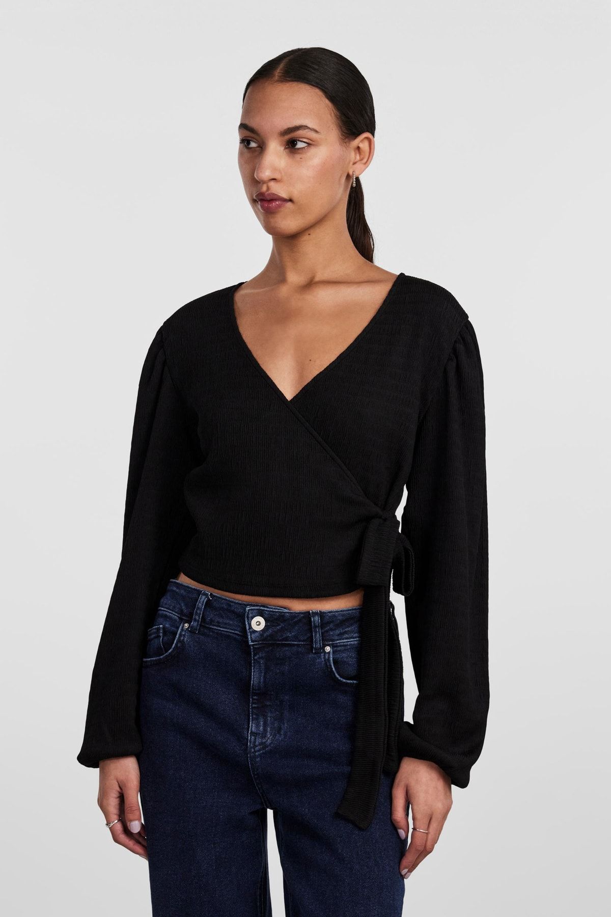 PIECES Bluse Schwarz Regular Fit Fast ausverkauft