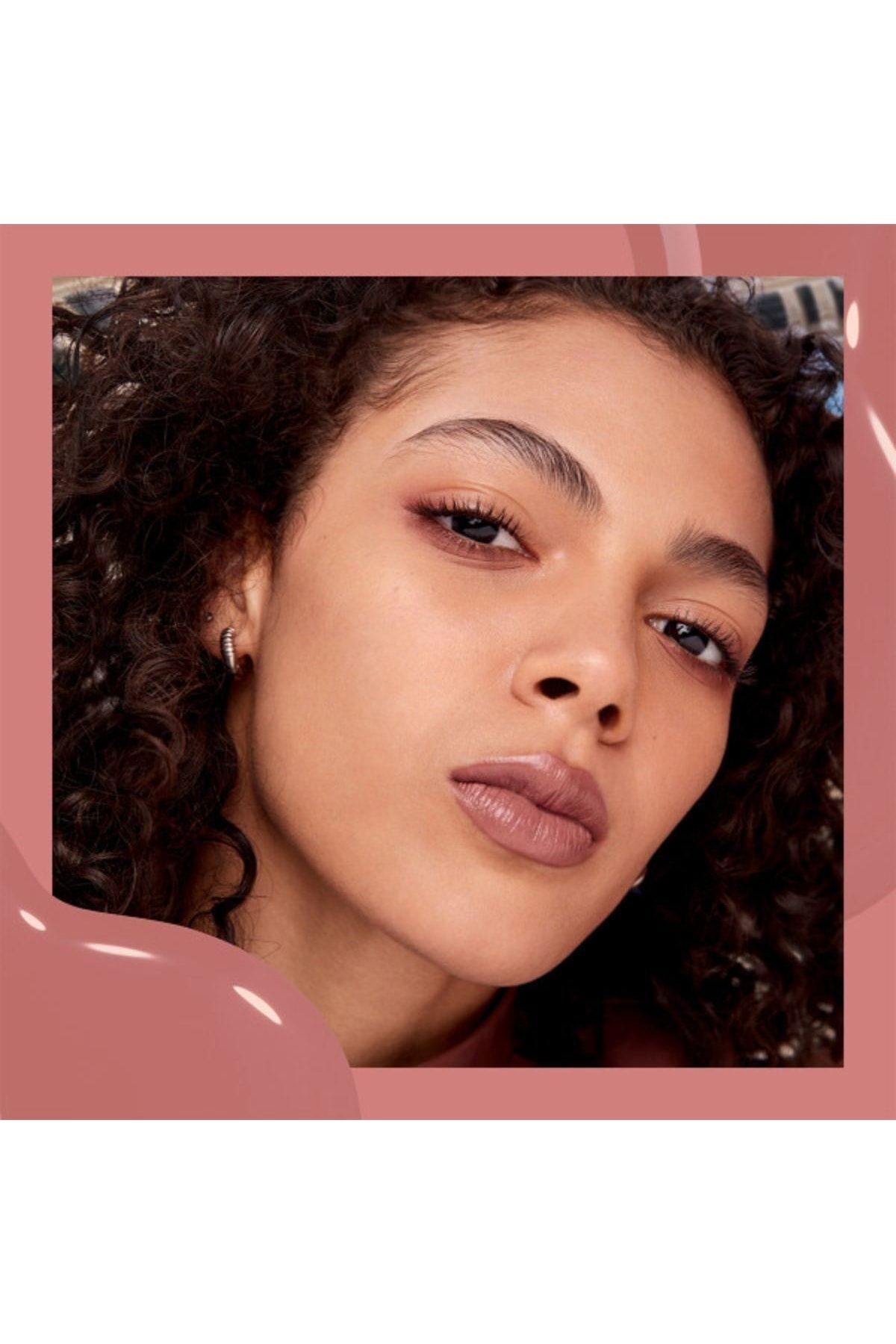 Maybelline New York-Super Stay Vinyl Ink Long Lasting Liquid Glossy Lipstick 110 Awestruck 7