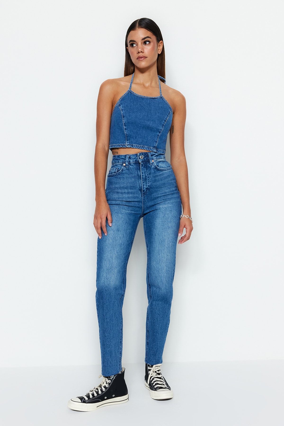Trendyol Collection Jeans Blau Mom Fast ausverkauft