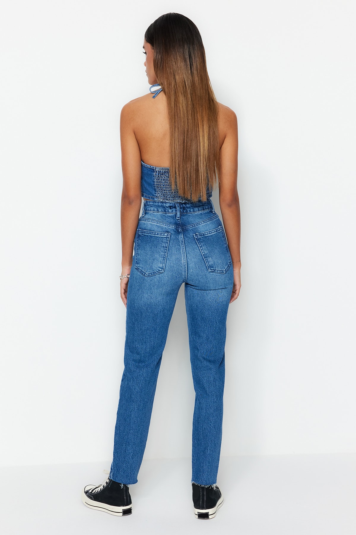 Trendyol Collection Jeans Blau Mom Fast ausverkauft