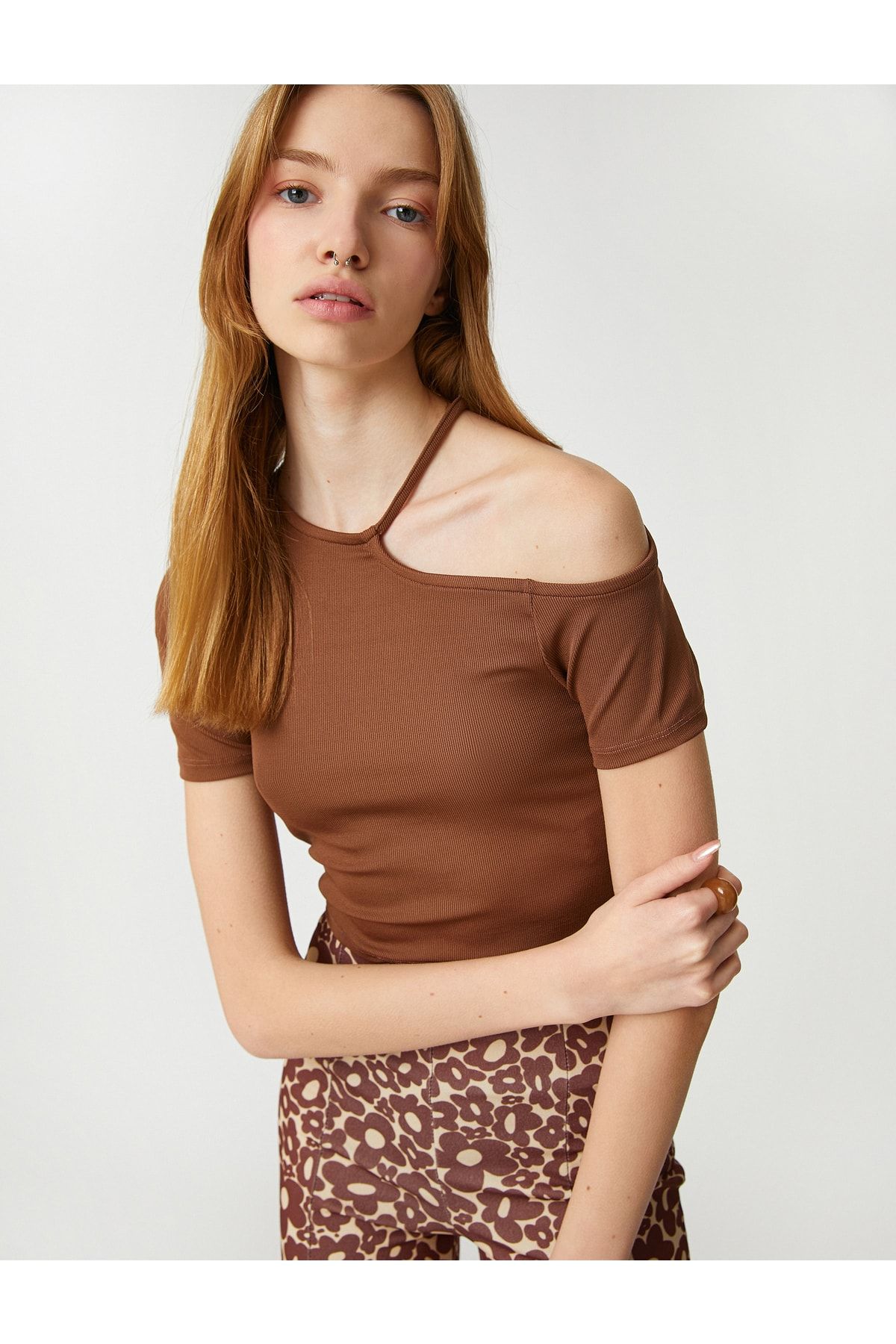 Koton T-Shirt Braun Regular Fit