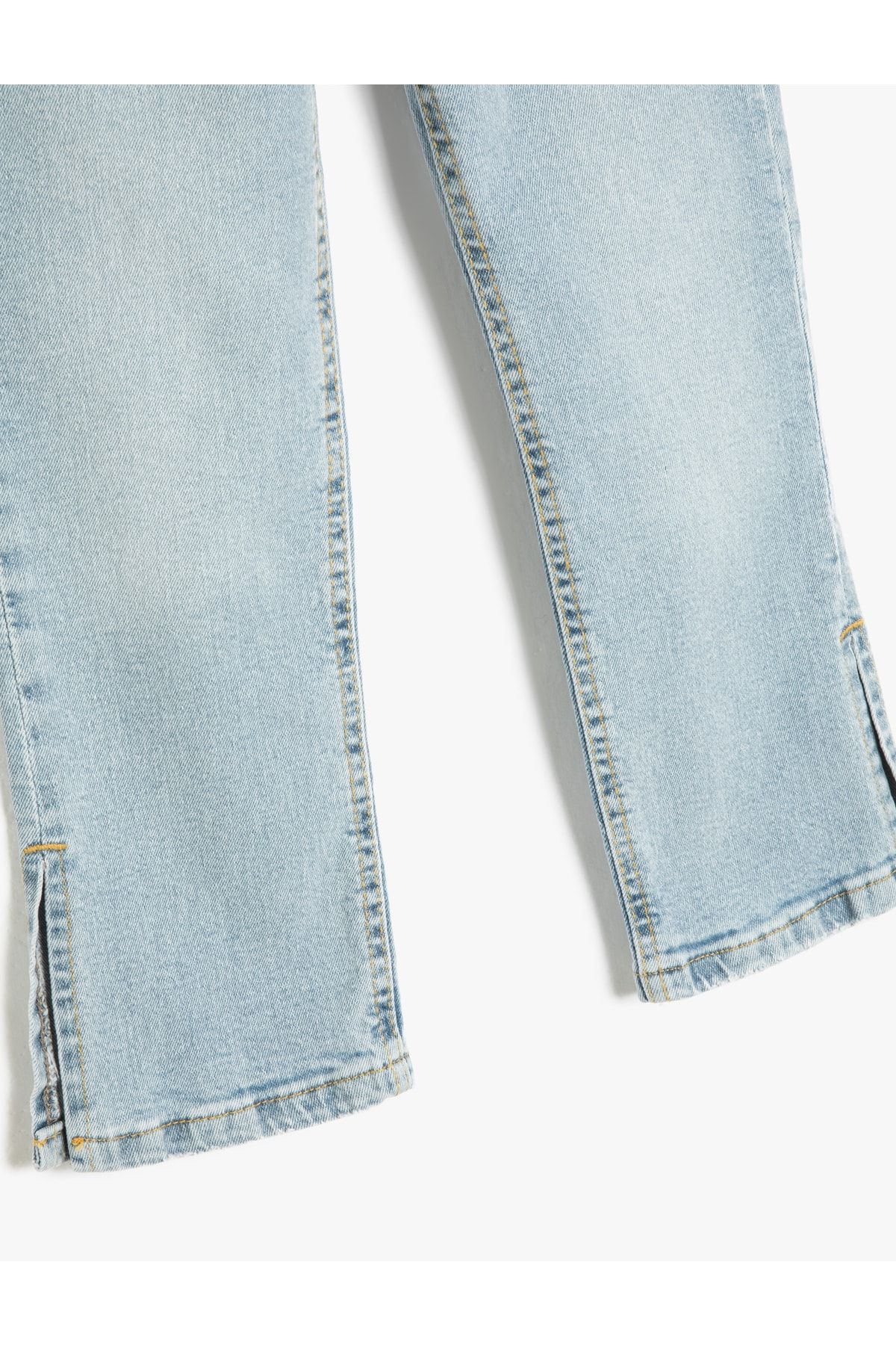 Koton شلوار جین با جزئیات چاک دار، جیب، نخی، کمر الاستیک قابل تنظیم - باریک