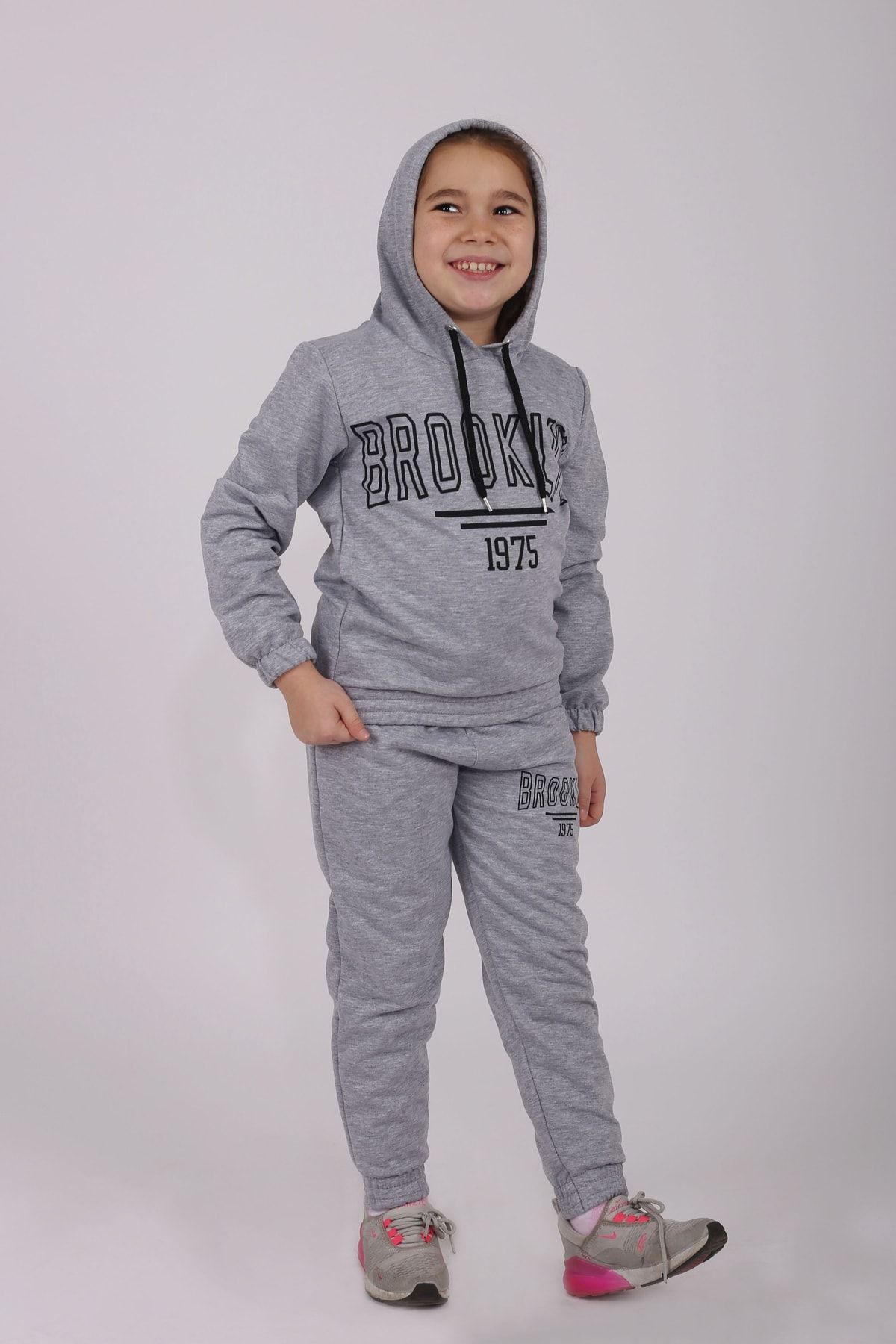 Girls plain tracksuit clearance