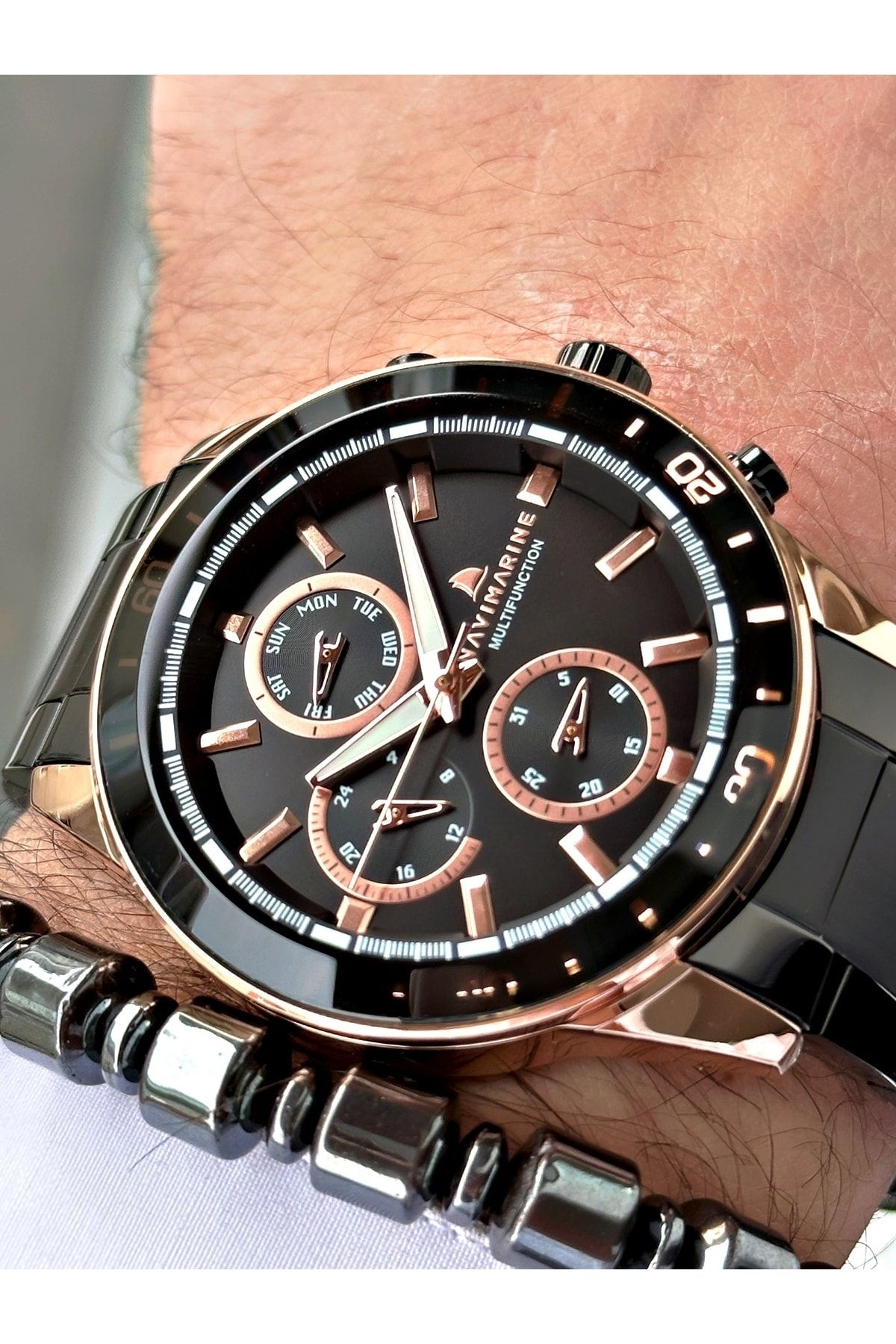Black color outlet metal watches