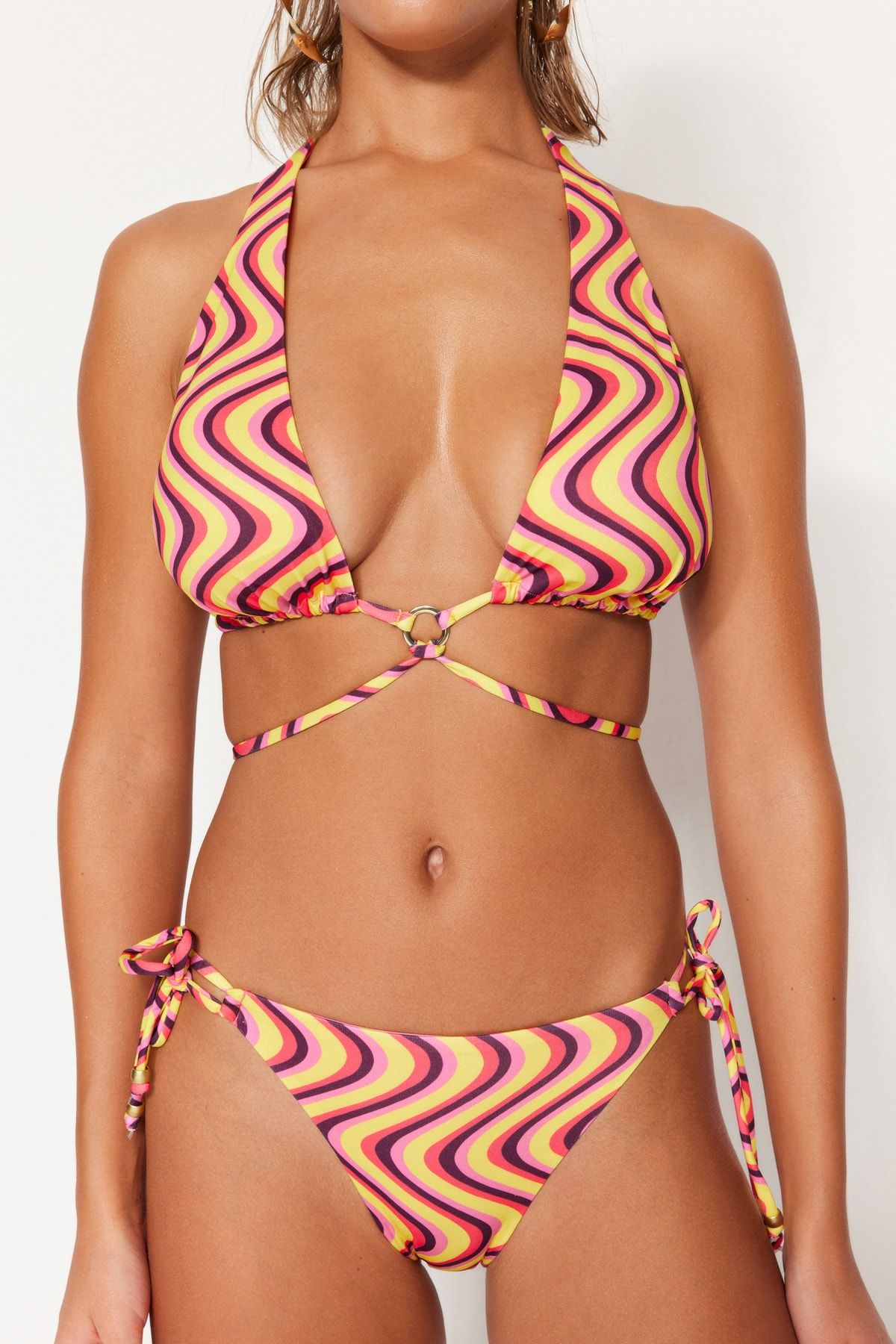 Trendyol Collection-Abstract Patterned Regular Leg Bikini Set with Triangle Accessories TBESS23BT00033 4
