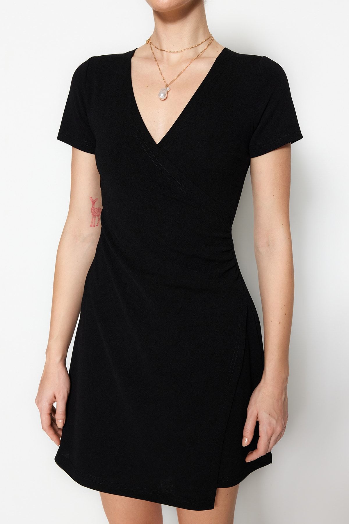 Trendyol Collection-Schwarzes, zweireihiges Mini-Strickkleid aus Crêpe in A-Linie mit zweireihigem Ausschnitt TWOSS23EL01703 3