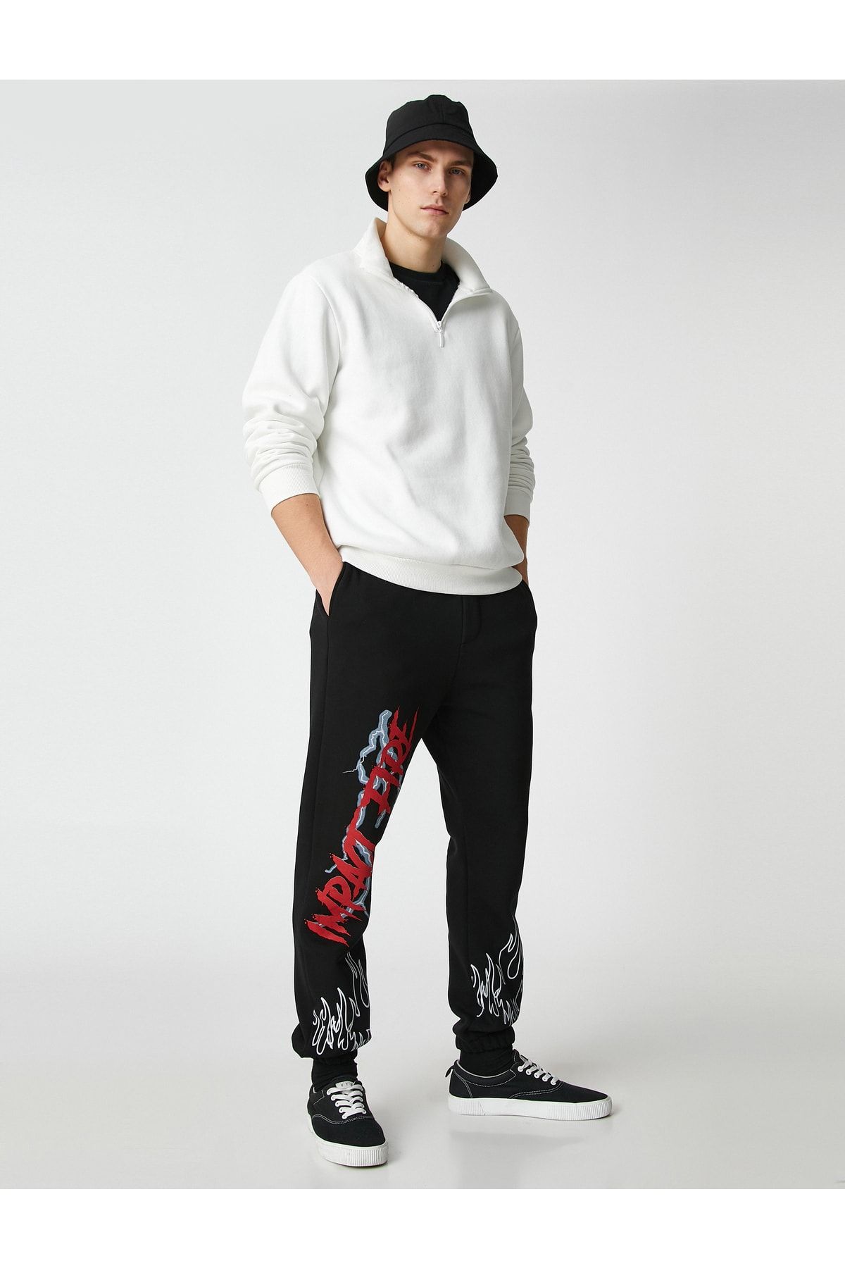 Koton Jogginghose Schwarz Straight