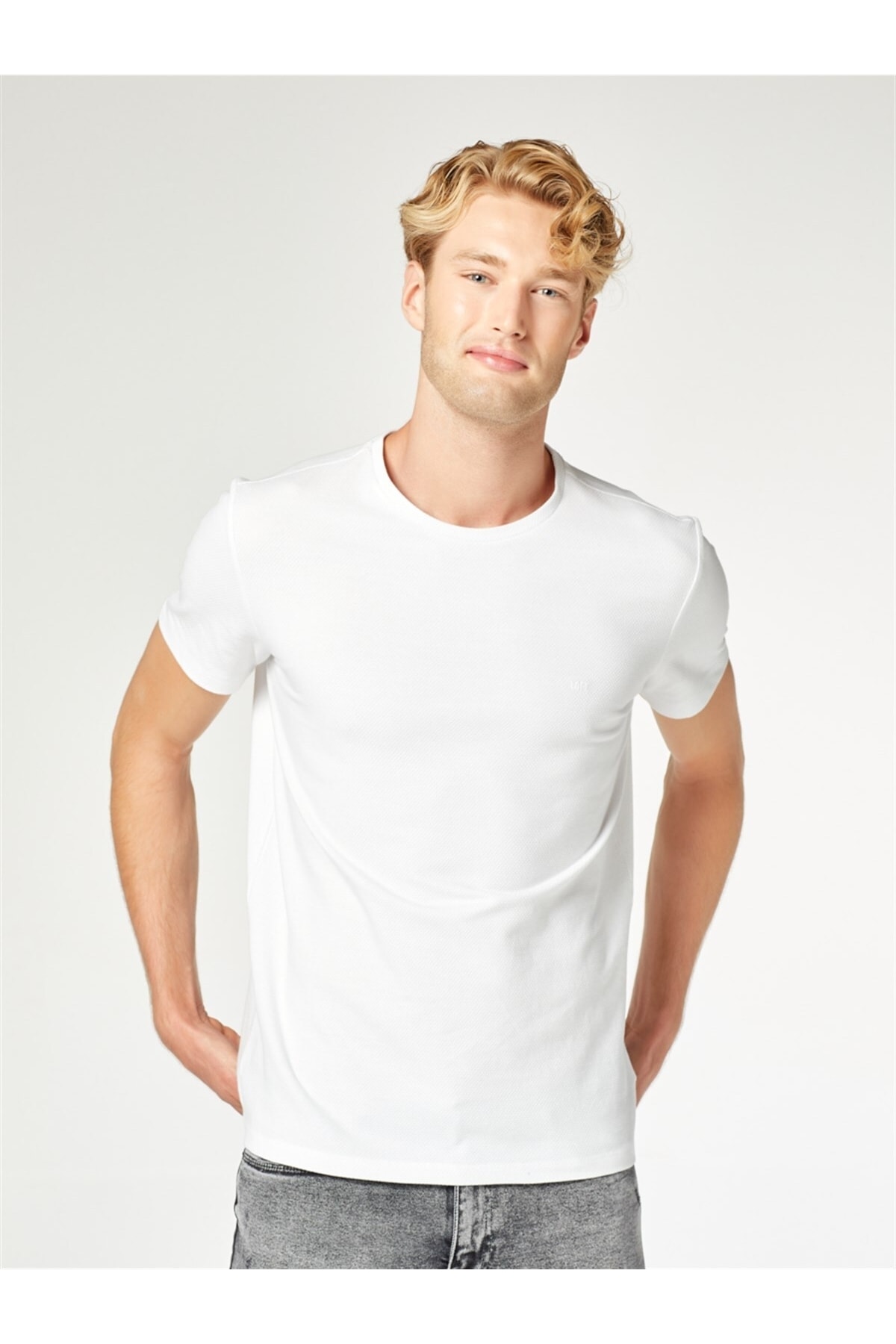 LF 2026814 WHITE M T-Shirt