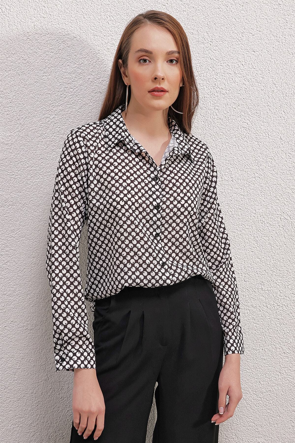 complete the look image