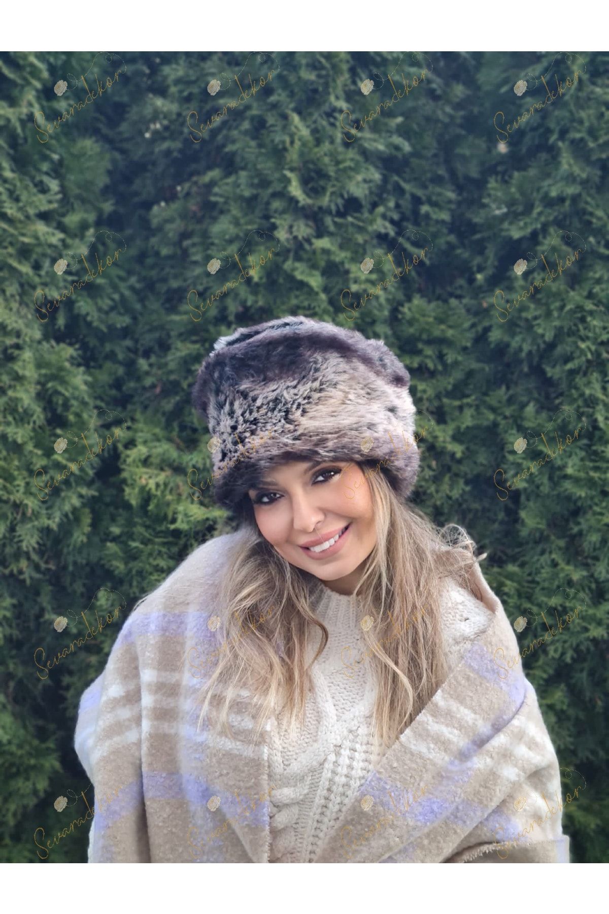 sevaradekor Women s Plush Beret Faux Fur Hat Kalpak Black White