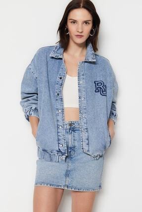TRENDYOLMİLLA Mavi Nakışlı Bomber Oversize Denim Ceket TWOSS23CE00047