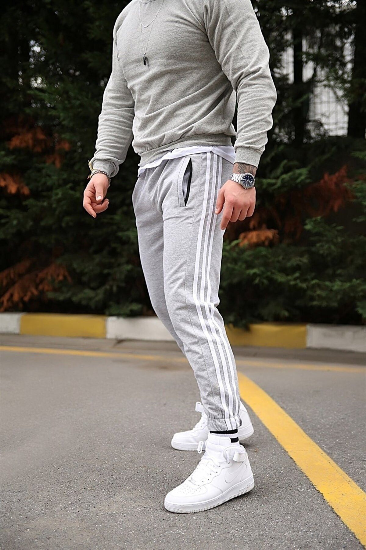 Grey sweatpants elastic cuff deals