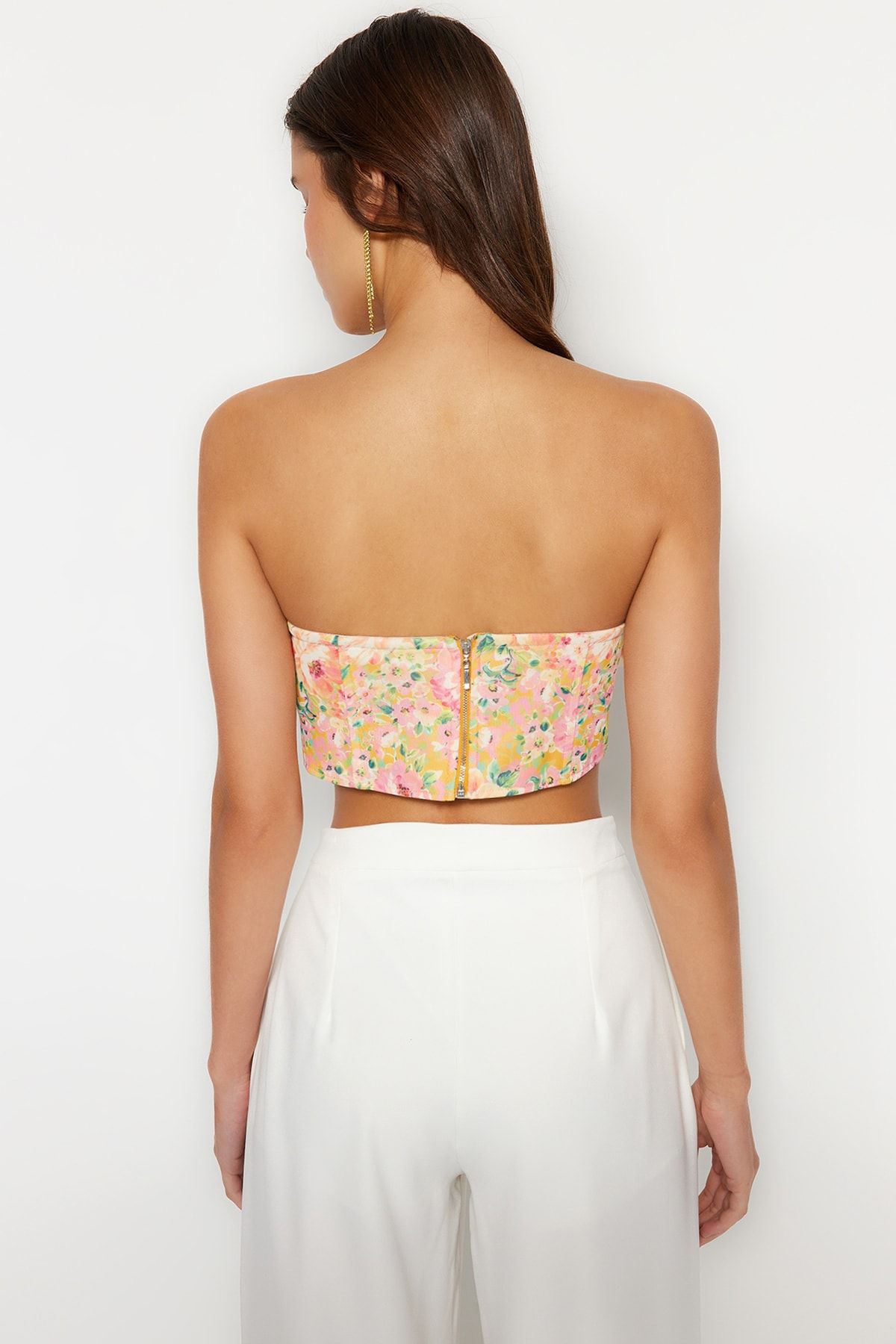Trendyol Collection-Bustier aus Tüll mit farbenfrohem Blumendruck und Farbverlauf - TPRSS23BS00104 6
