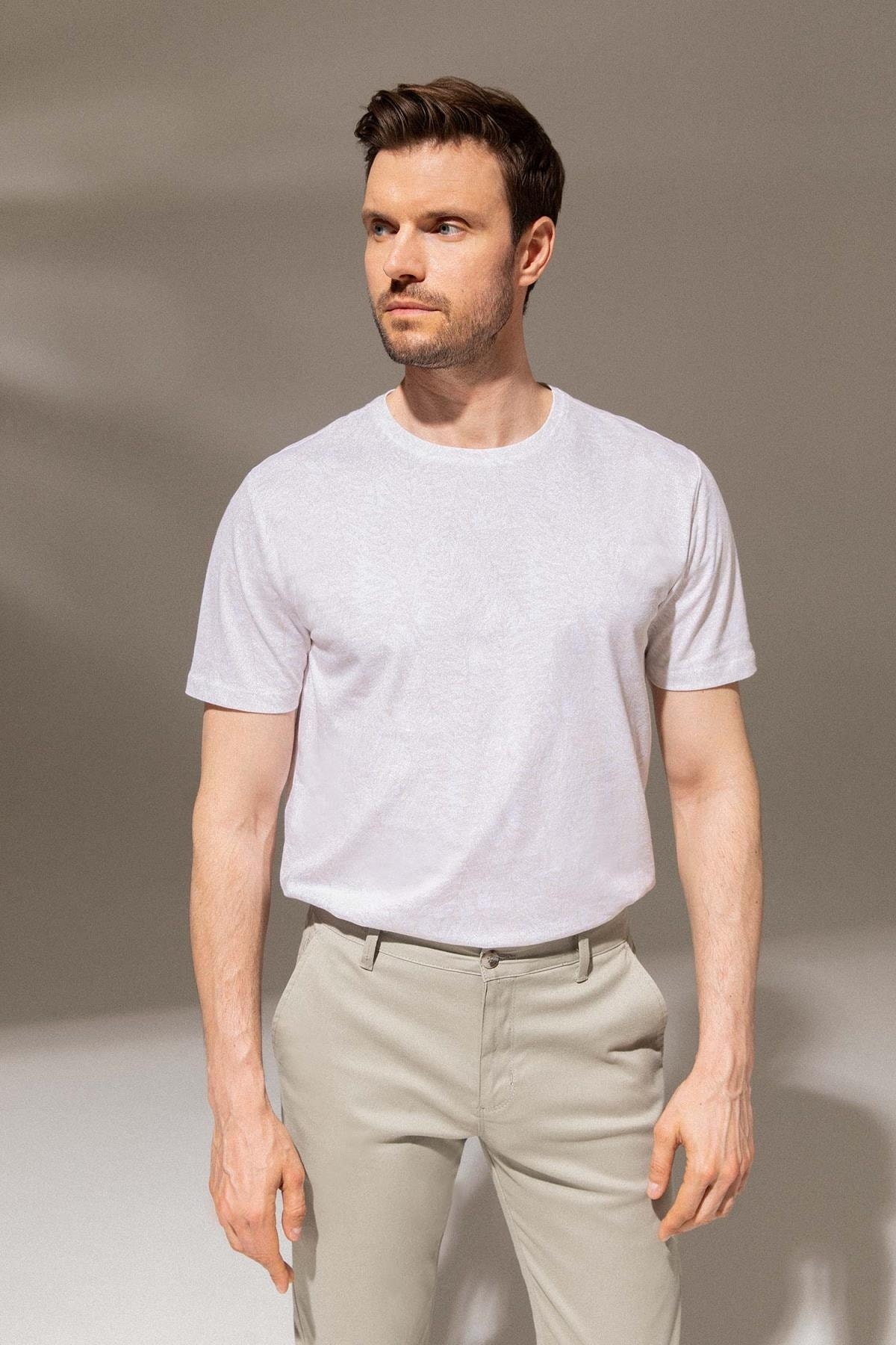 DeFacto T-Shirt Weiß Regular Fit Fast ausverkauft