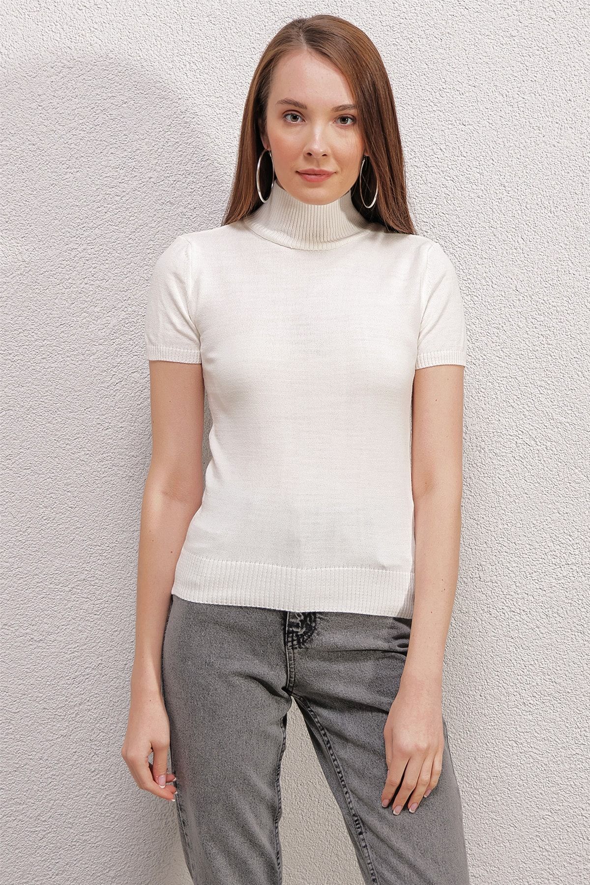 Bigdart 15819 Short Sleeve Turtleneck Sweater White