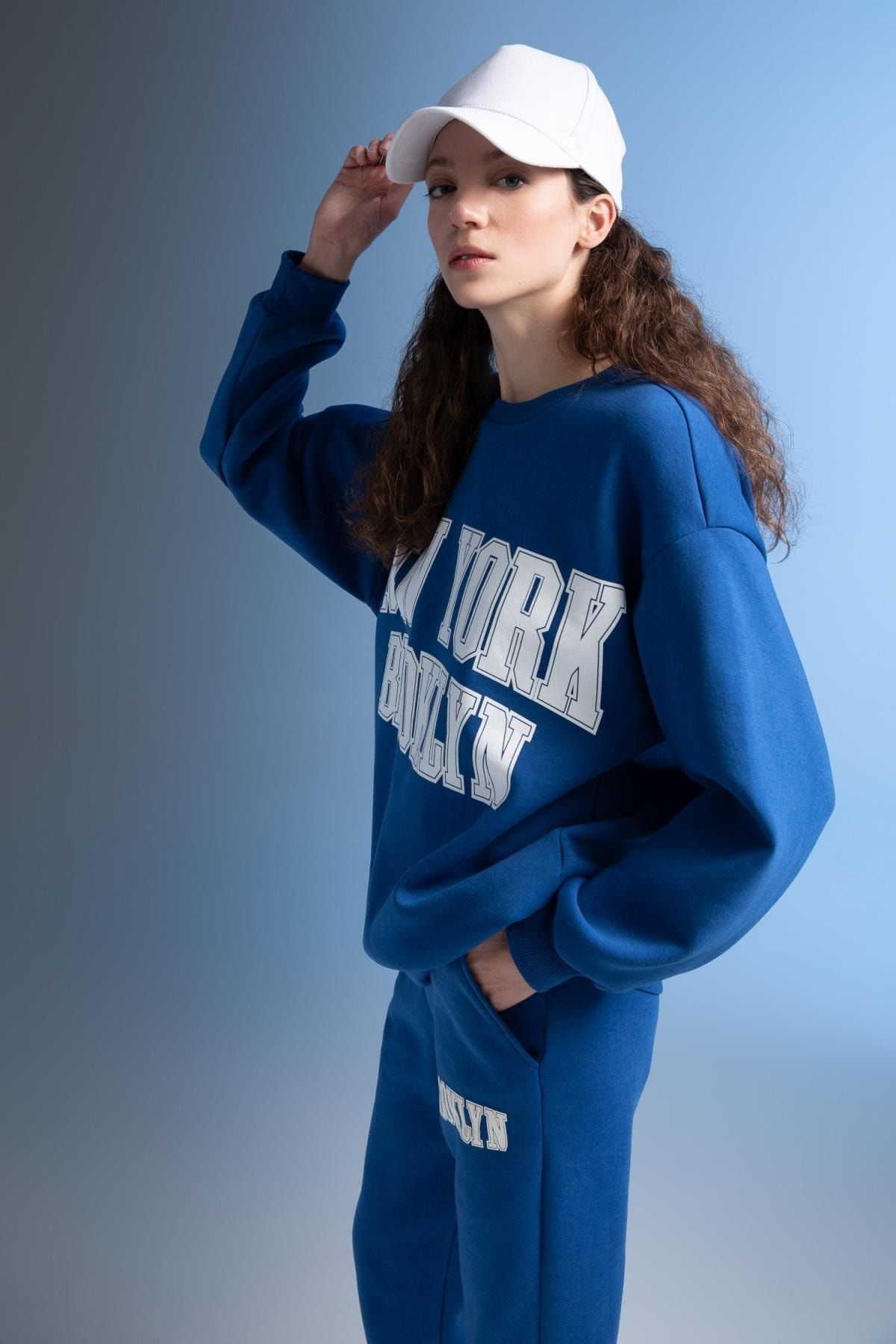 DeFacto Fit Oversize Fit Bisiklet Yaka Sweatshirt