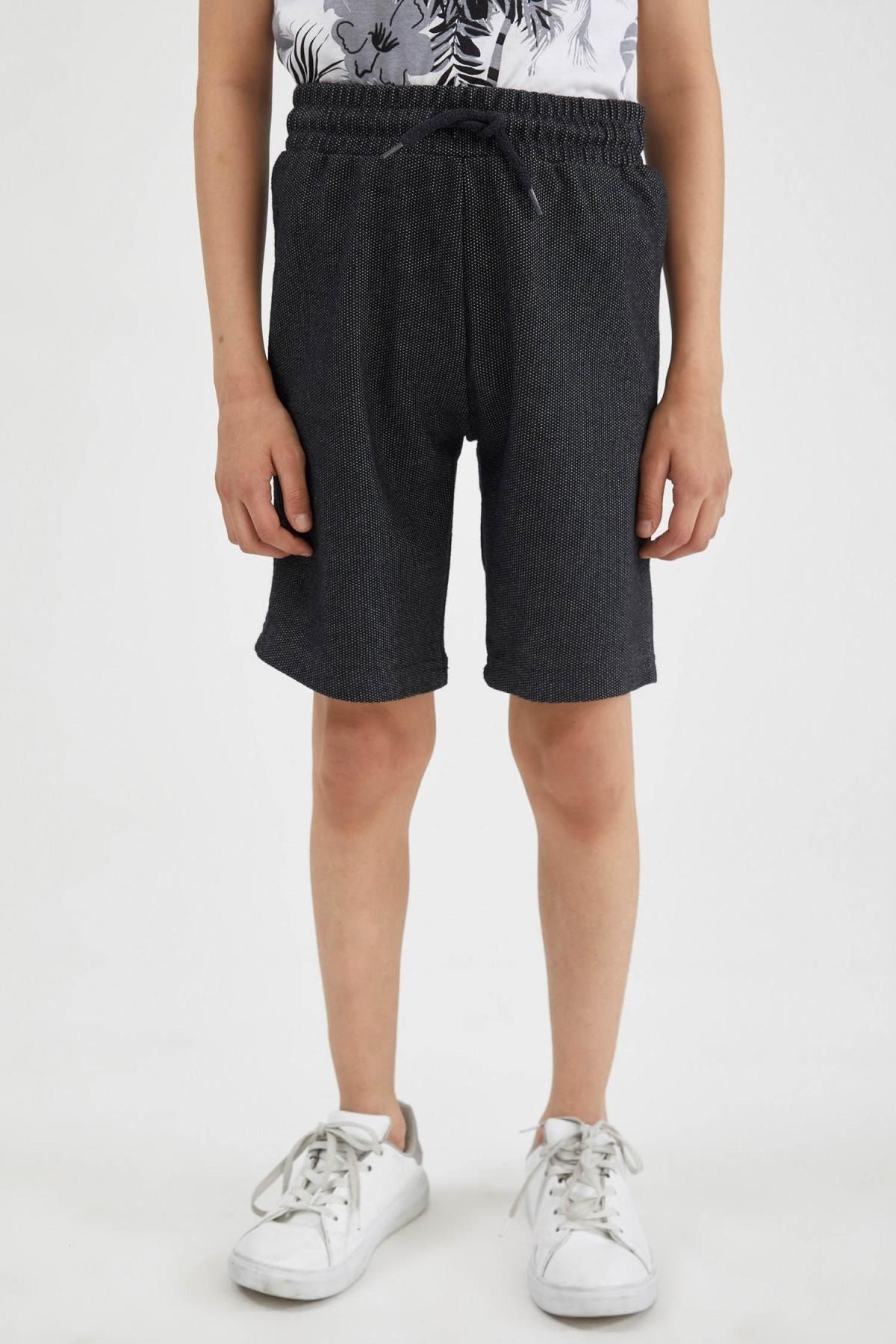 complete the look image