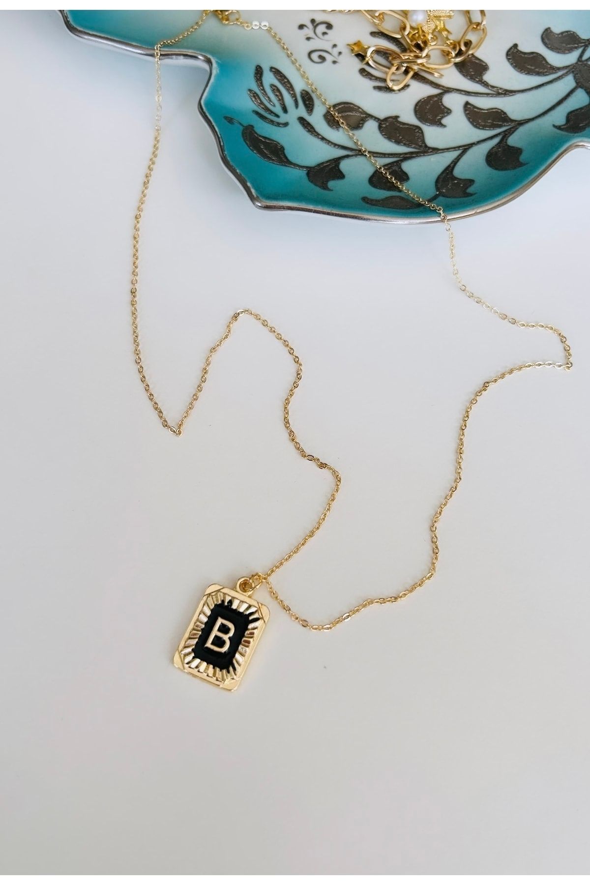 B shop necklace gold