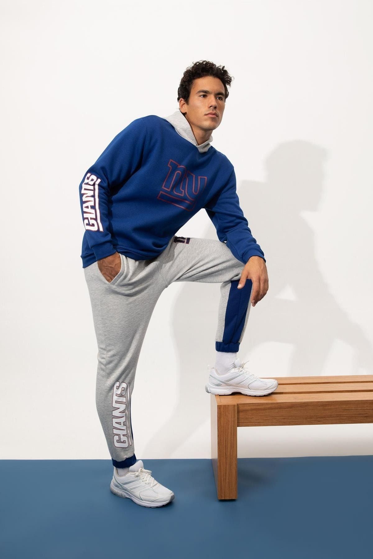 DeFacto Fit NFL New York Giants Regular Fit Kapüşonlu Sporcu Sweatshirt BY10158