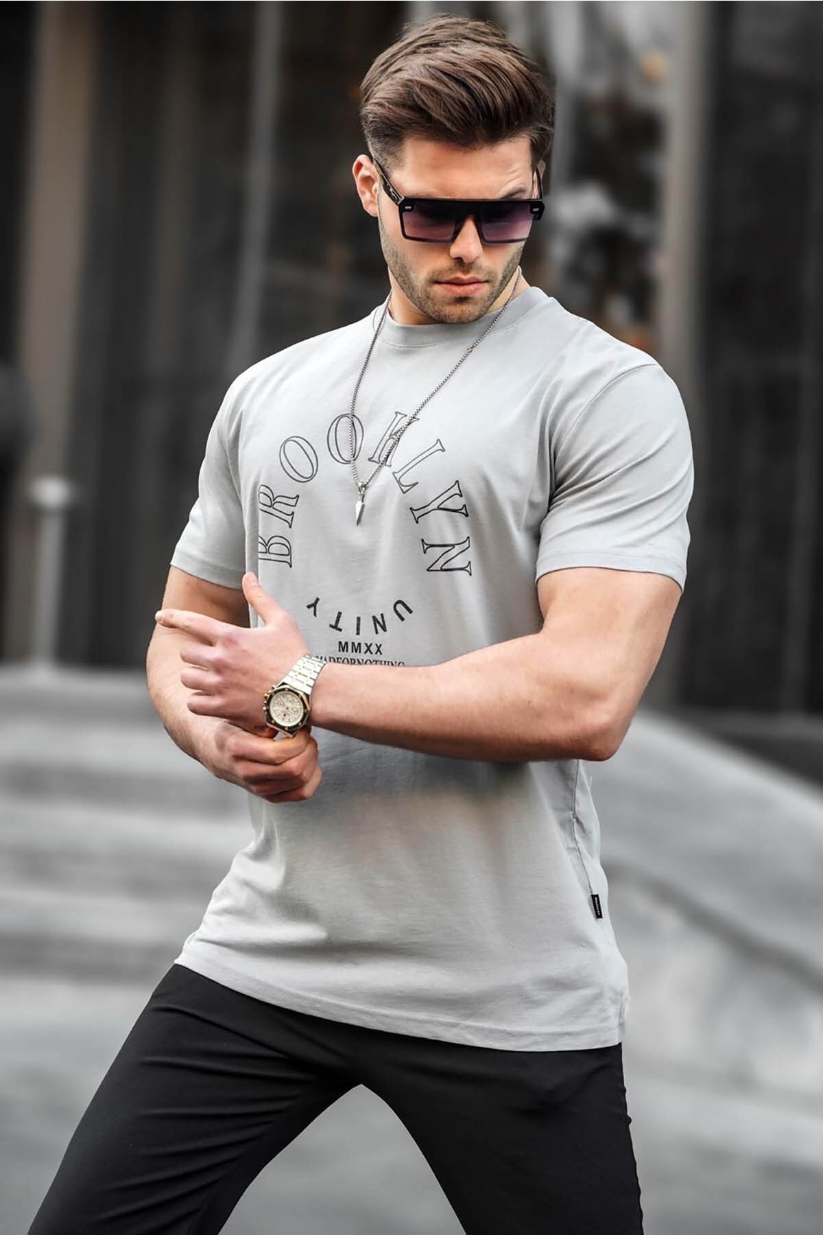 Madmext T-Shirt Grau Regular Fit Fast ausverkauft