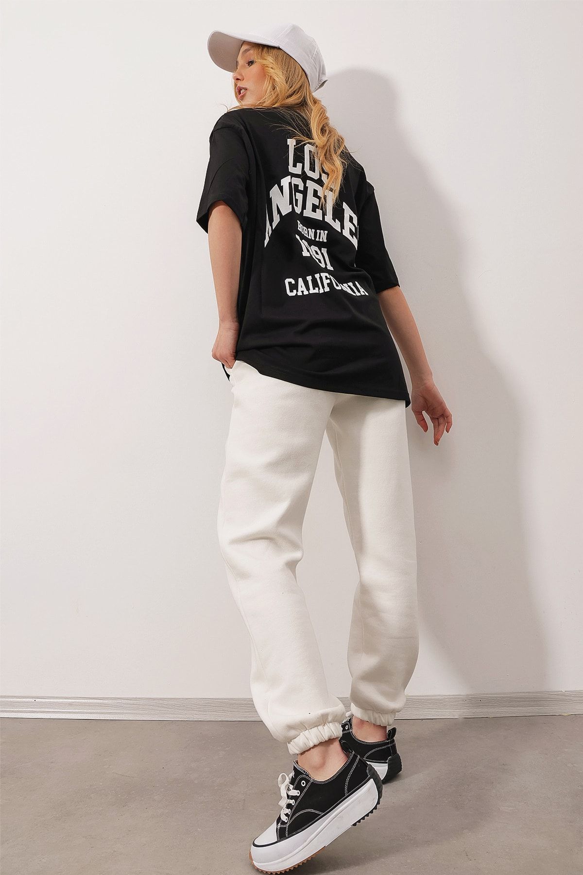 Trend Alaçatı Stili T-Shirt Schwarz Oversized