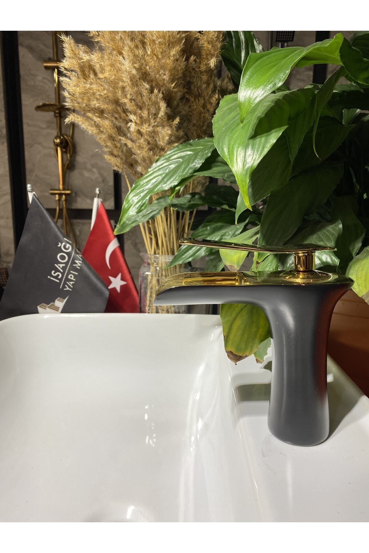 İSAOĞLU YAPI-Gold Black Sink Faucet Waterfall Faucet Natural Natural Flow Bathroom Faucet 2