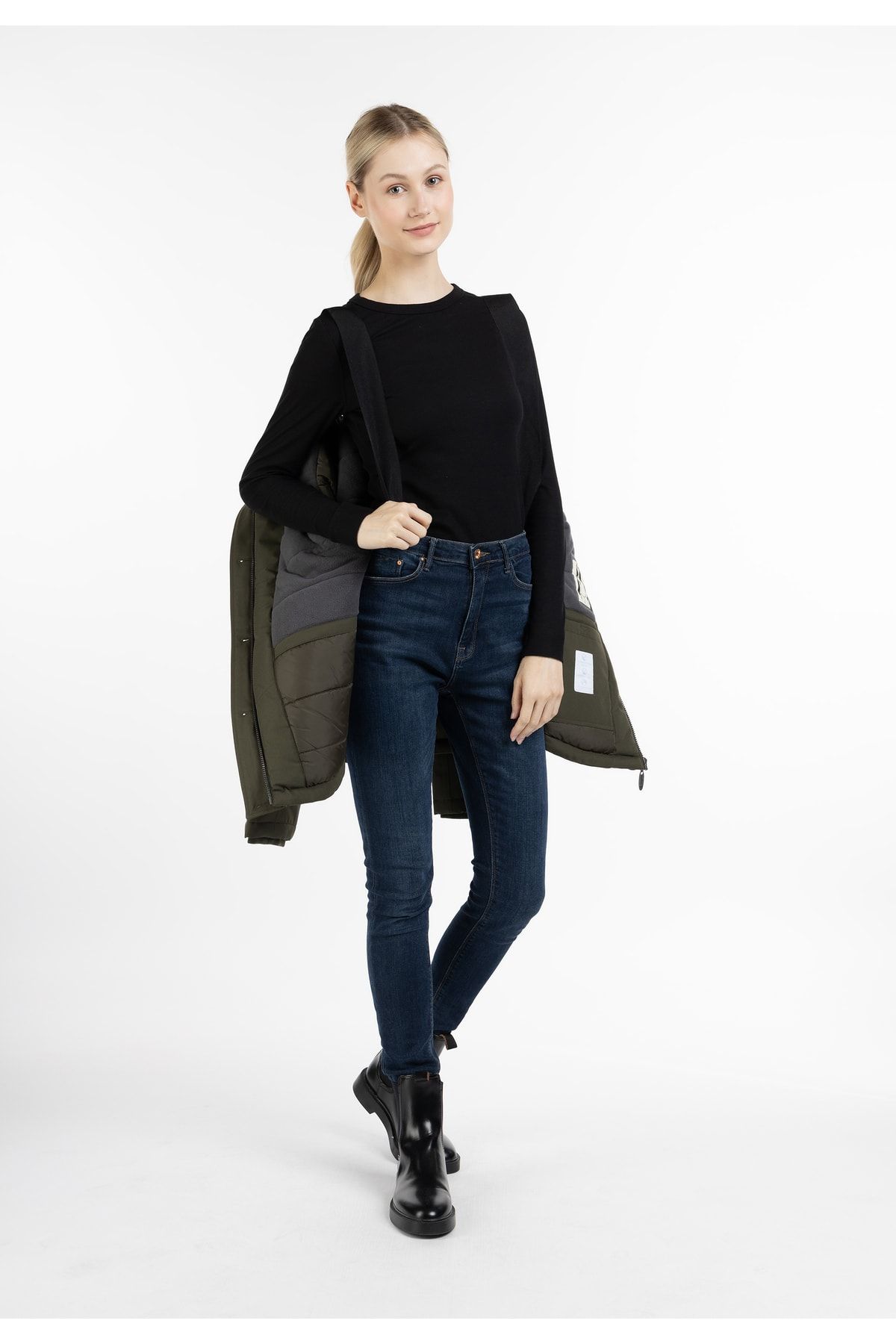 complete the look image