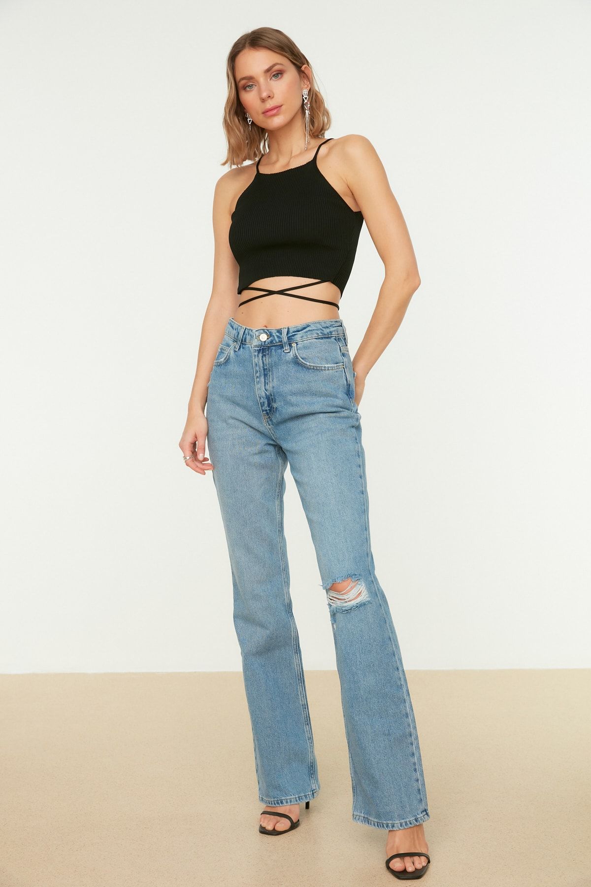 Trendyol Collection-Blue Ripped Detailed High Waist Flare Jeans TWOSS22JE0440 7