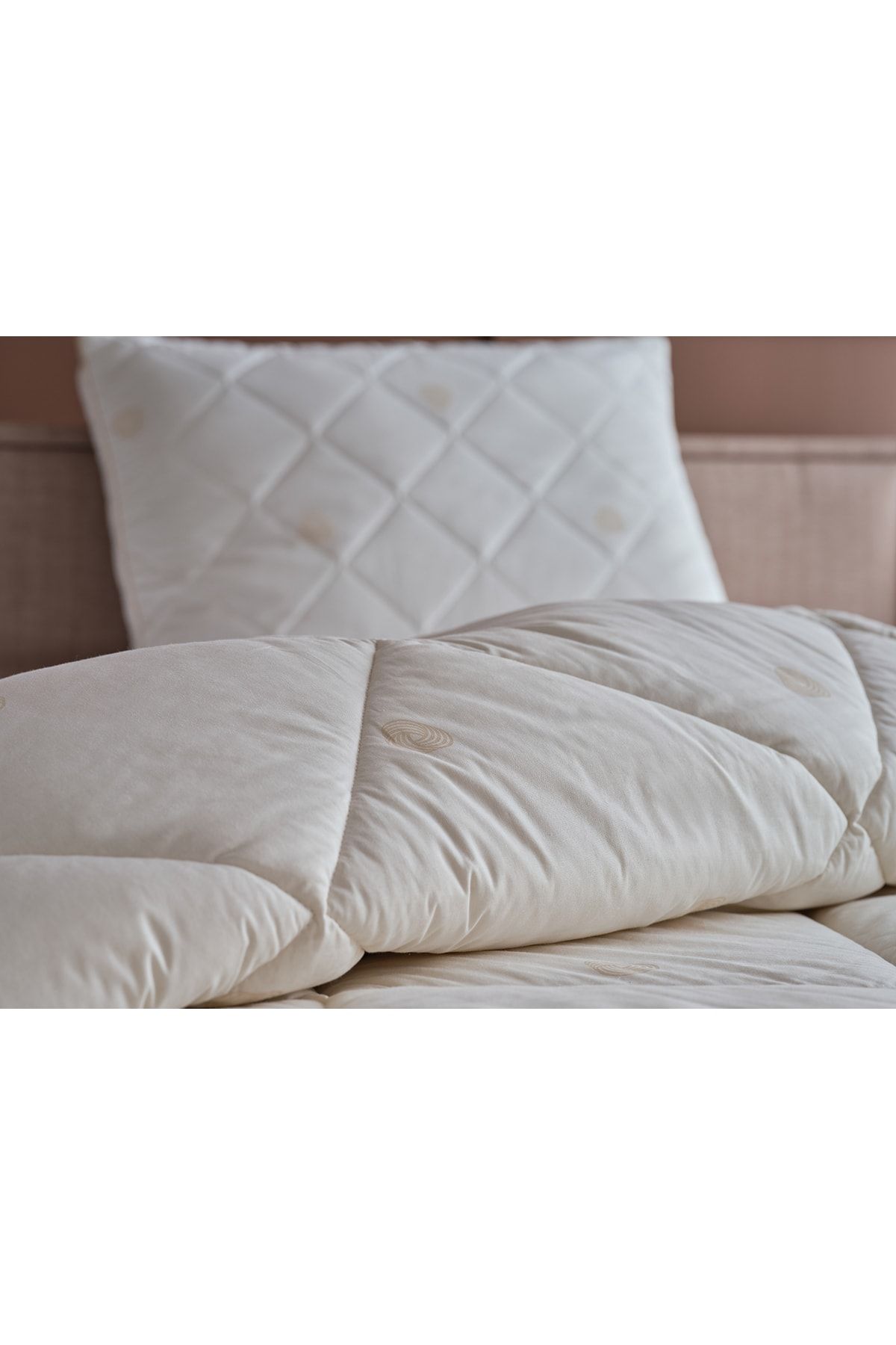 Doqu Home-Festival White Wool Quilt - Single King Size 6