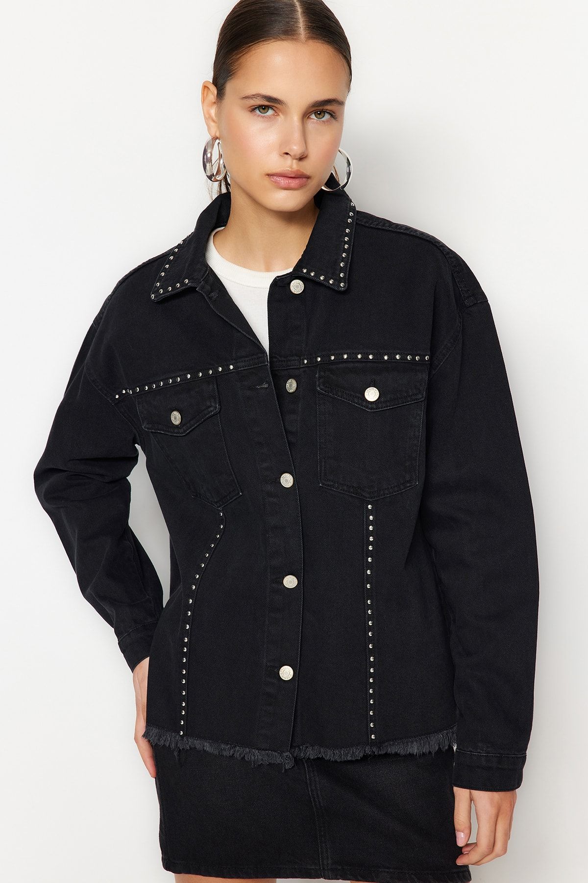 TRENDYOLMİLLA Siyah Trok Detaylı Denim Ceket TWOAW23CE00244 CE9354