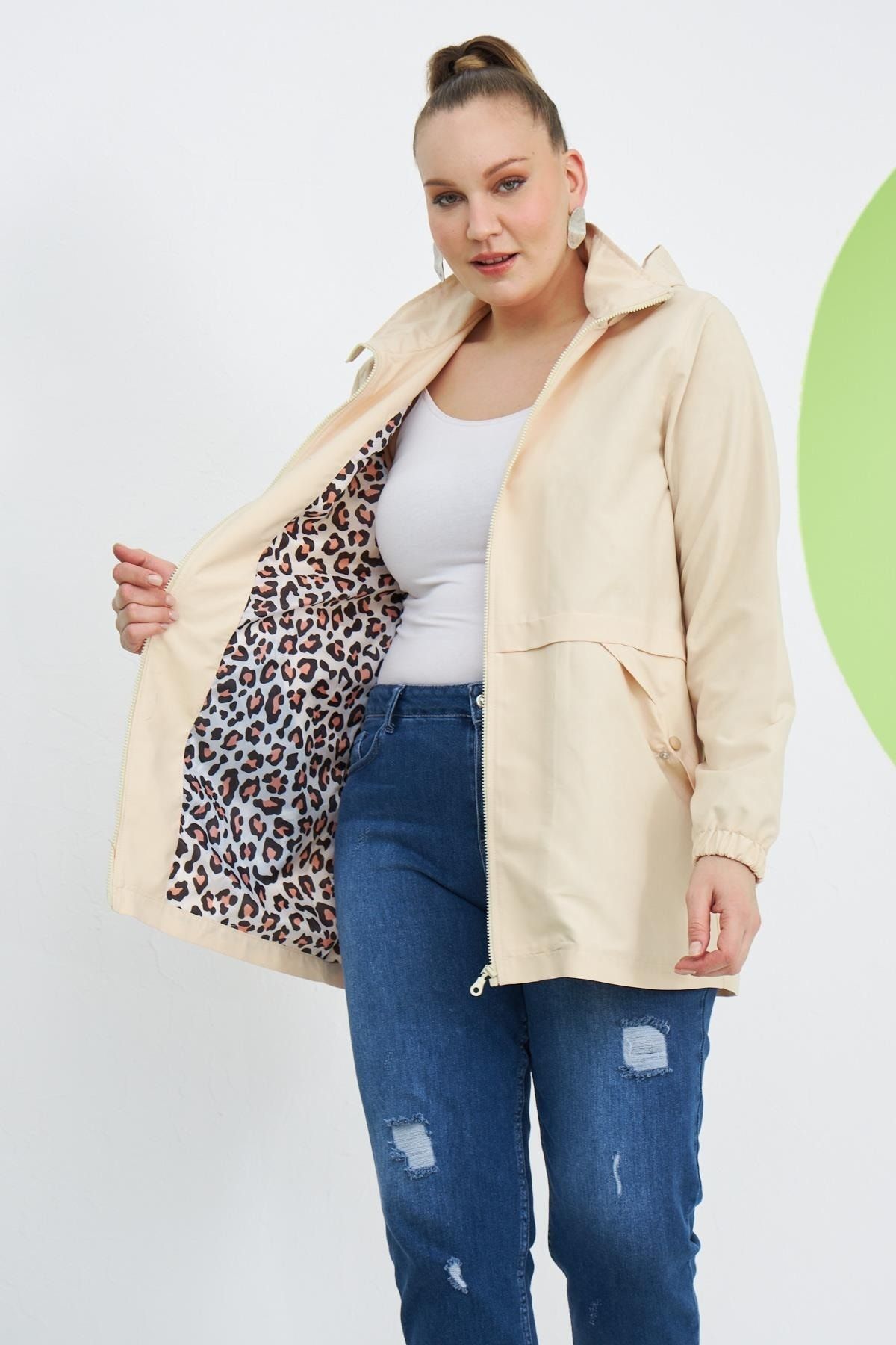 RMG-Plus Size Cream Trench Coat with Leopard Pattern Lining 2