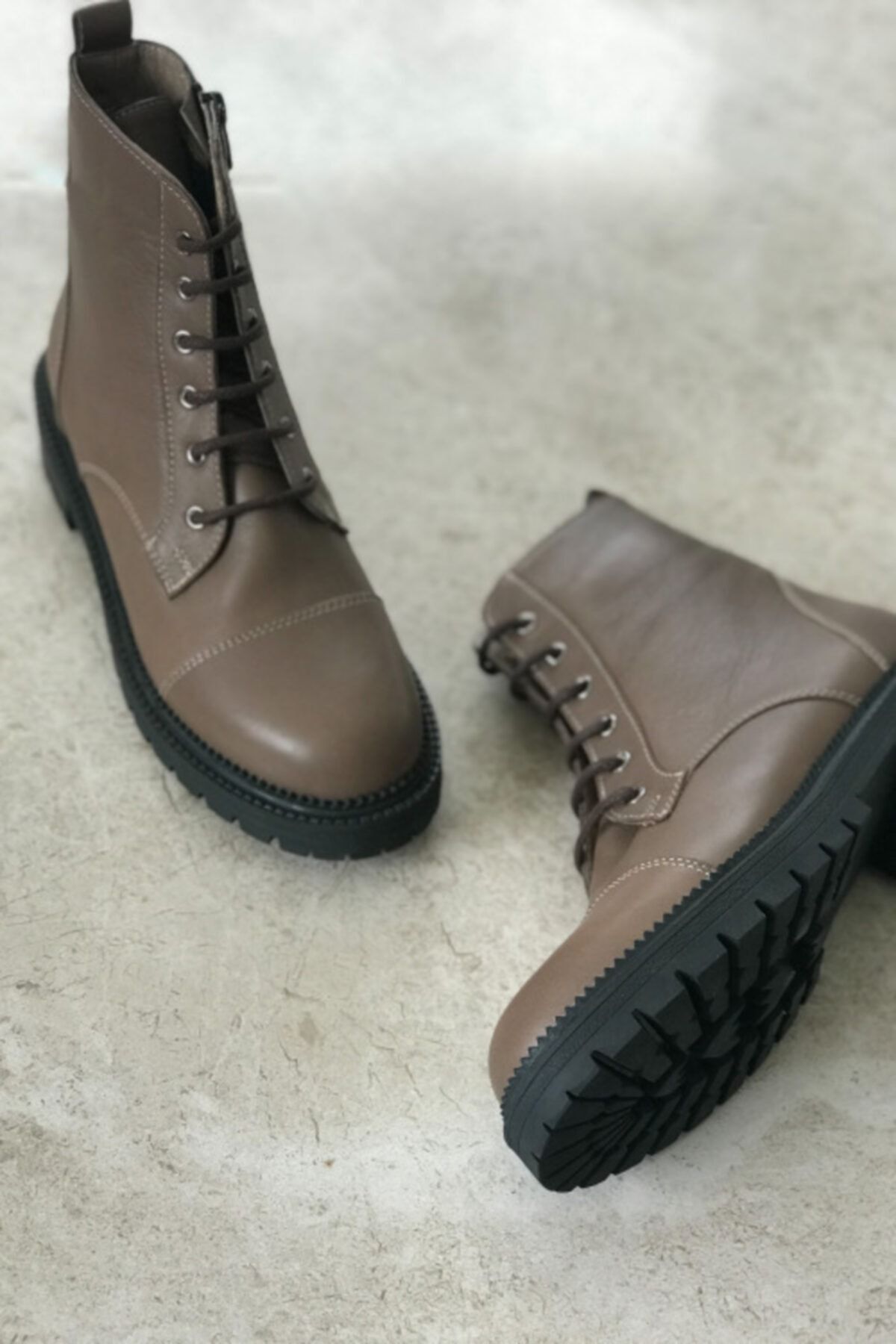 چکمه و بوت چند رنگ زنانه بوتی های توری چرم اصل راسو TUNAELLİ