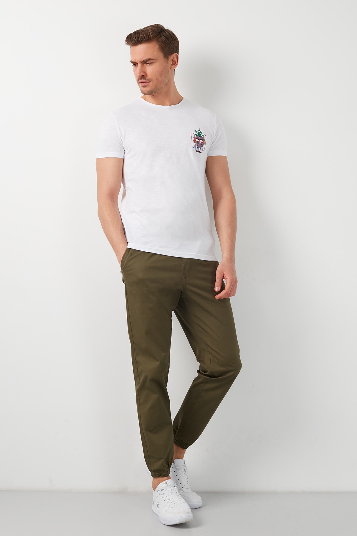 تیشرت مردانه سفید بوراتی | 5902264 اورجینال - تصویر 3