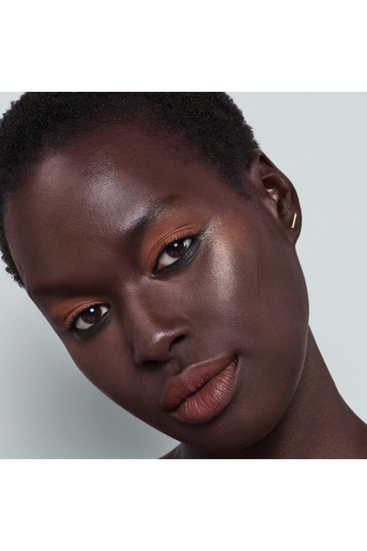 REM BEAUTY Interstellar Aydınlatıcı Makyaj