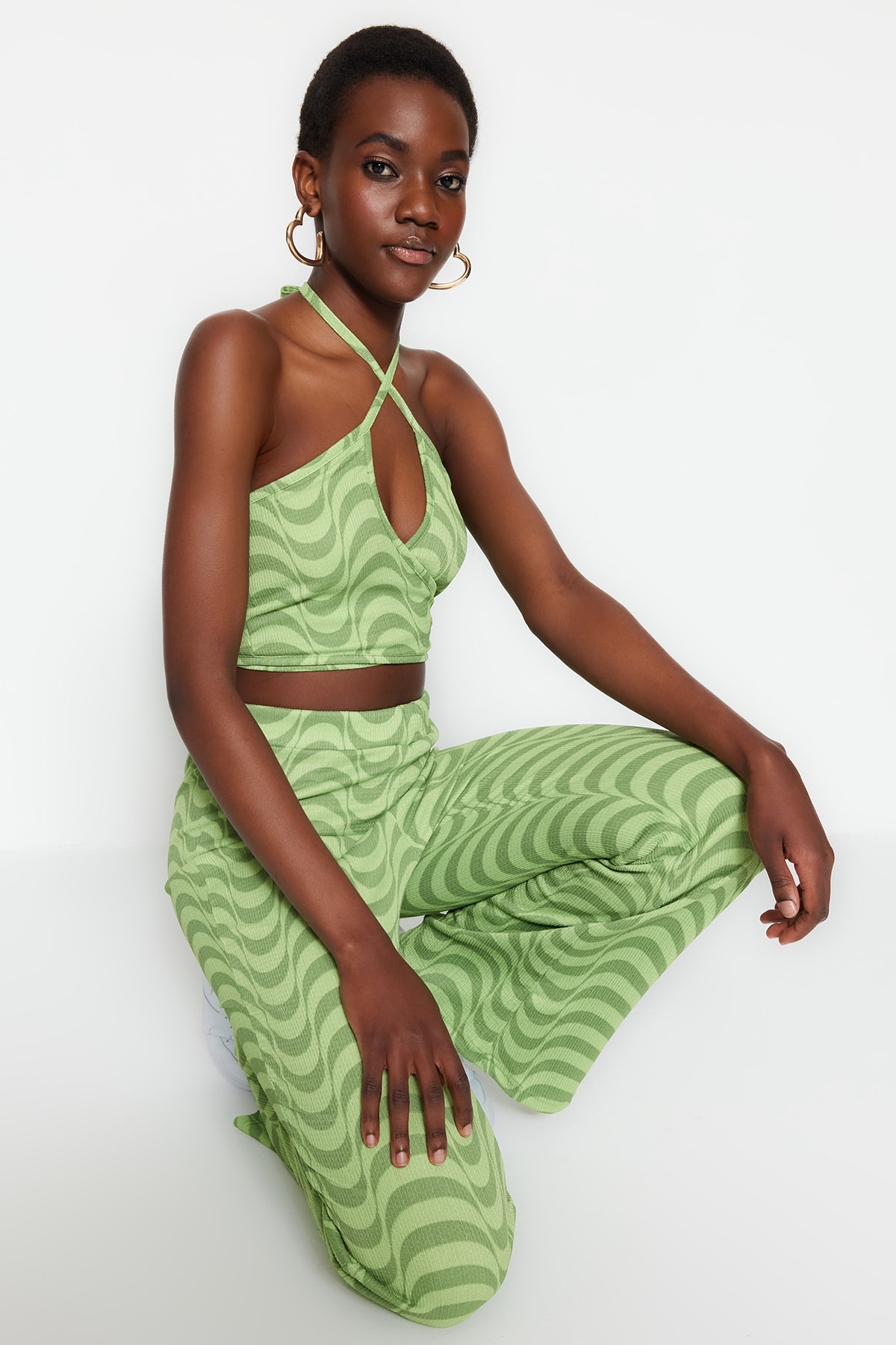 Trendyolmilla  Yeşil Bürümcük Wide Leg/Rahat Kesim Yüksek Bel Örme Pantolon TWOSS23PL00085 - Görsel 2