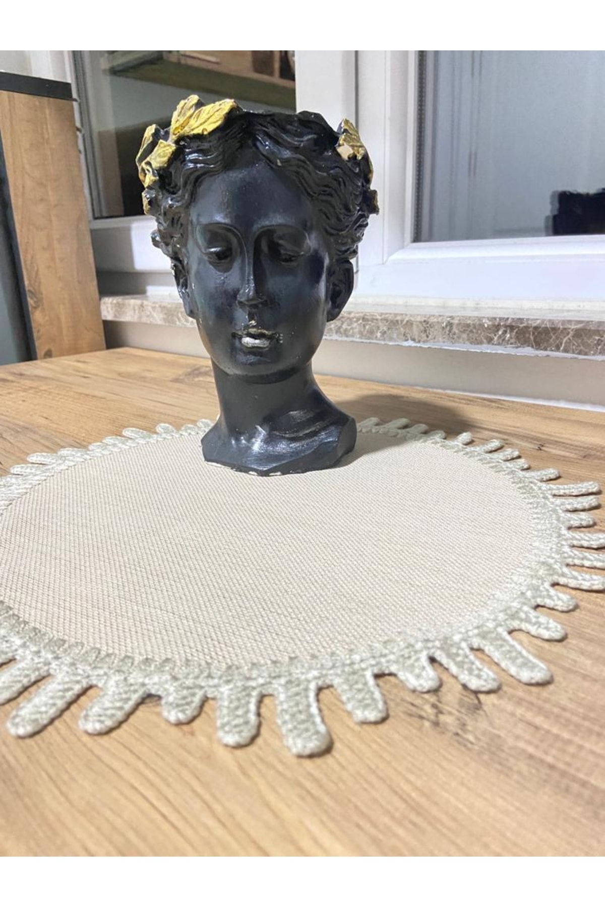 Kırışmaz Linen Kumaşından Kenarları El Örgülü Sehpa Örtüsü Masa Örtüsü Runner 4