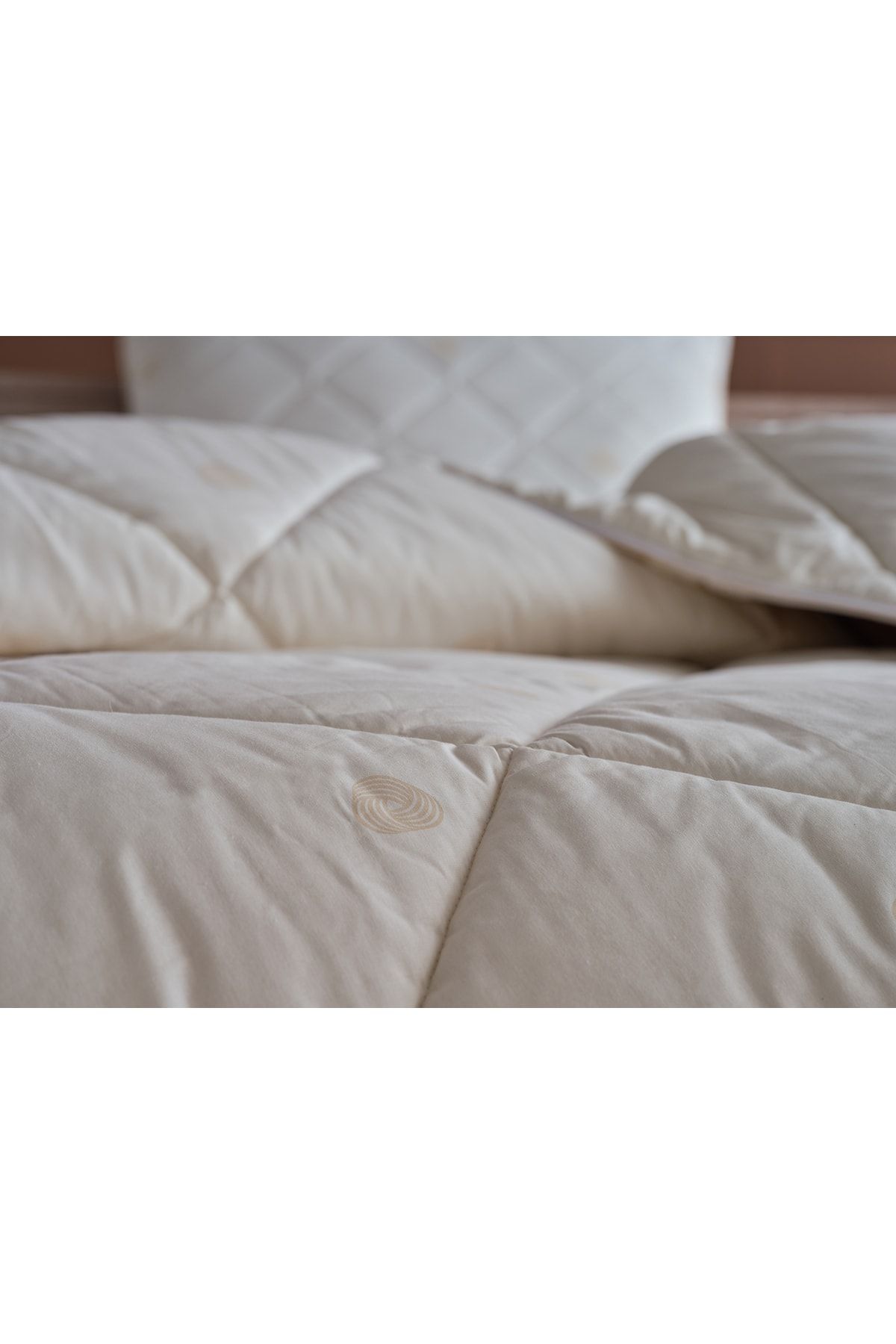 Doqu Home-Festival White Wool Quilt - Single King Size 5